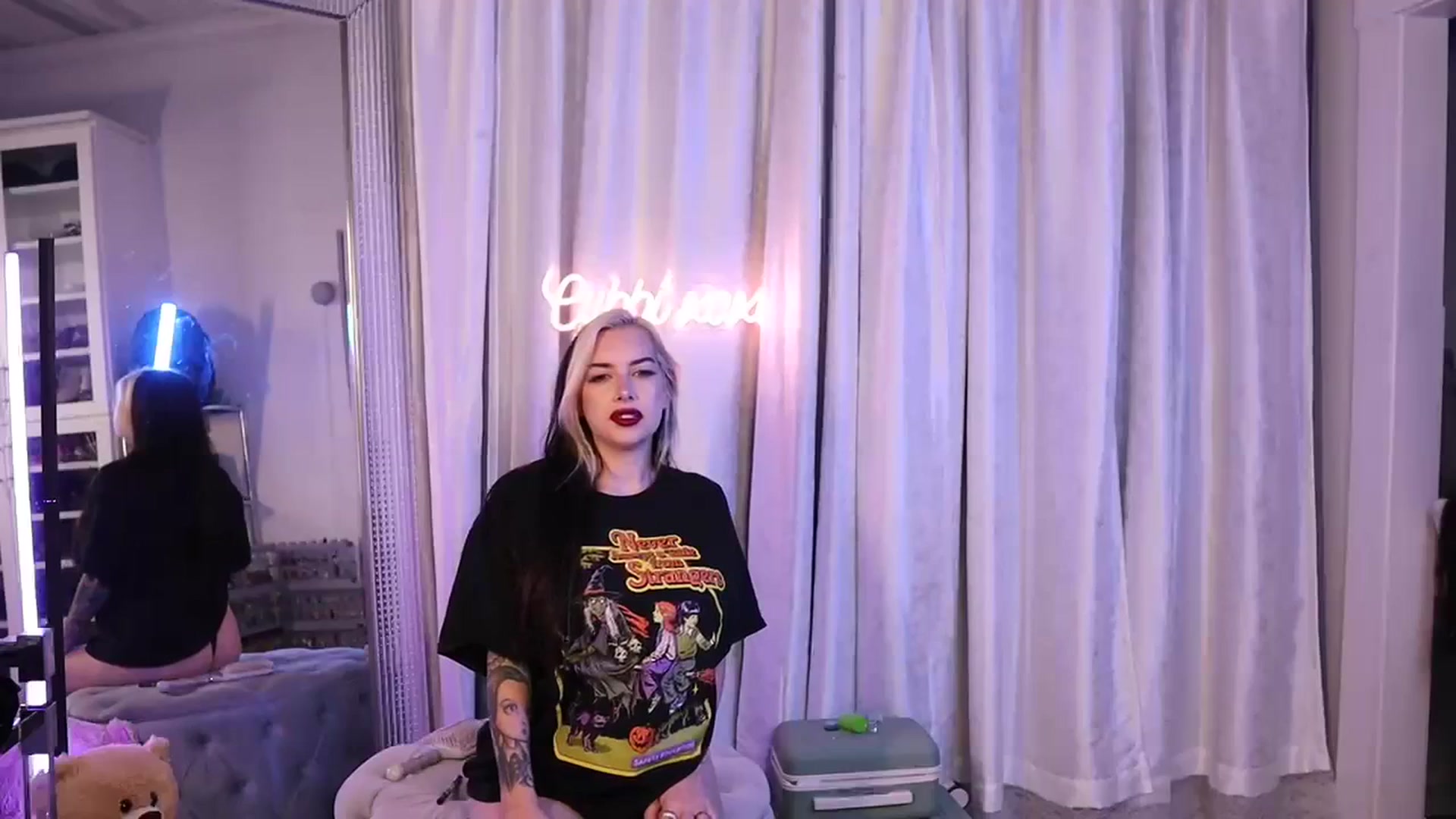 Gallery image thumbnail from Cubbixoxo's myfreecams stream on, 09/13/2023, 04:10 image 1 of 20