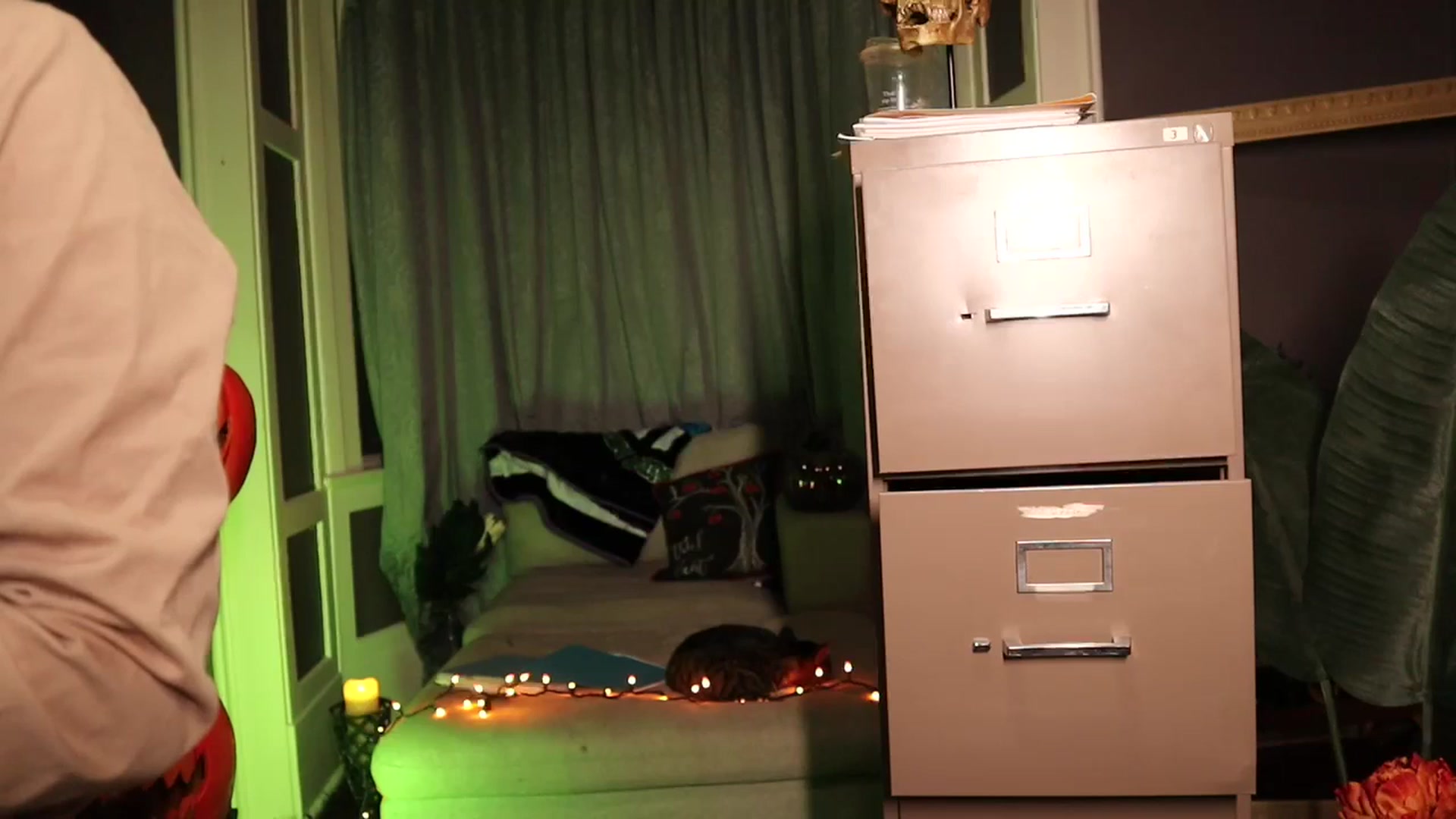 Gallery image thumbnail from Cubbixoxo's myfreecams stream on, 10/15/2023, 04:14 image 15 of 20