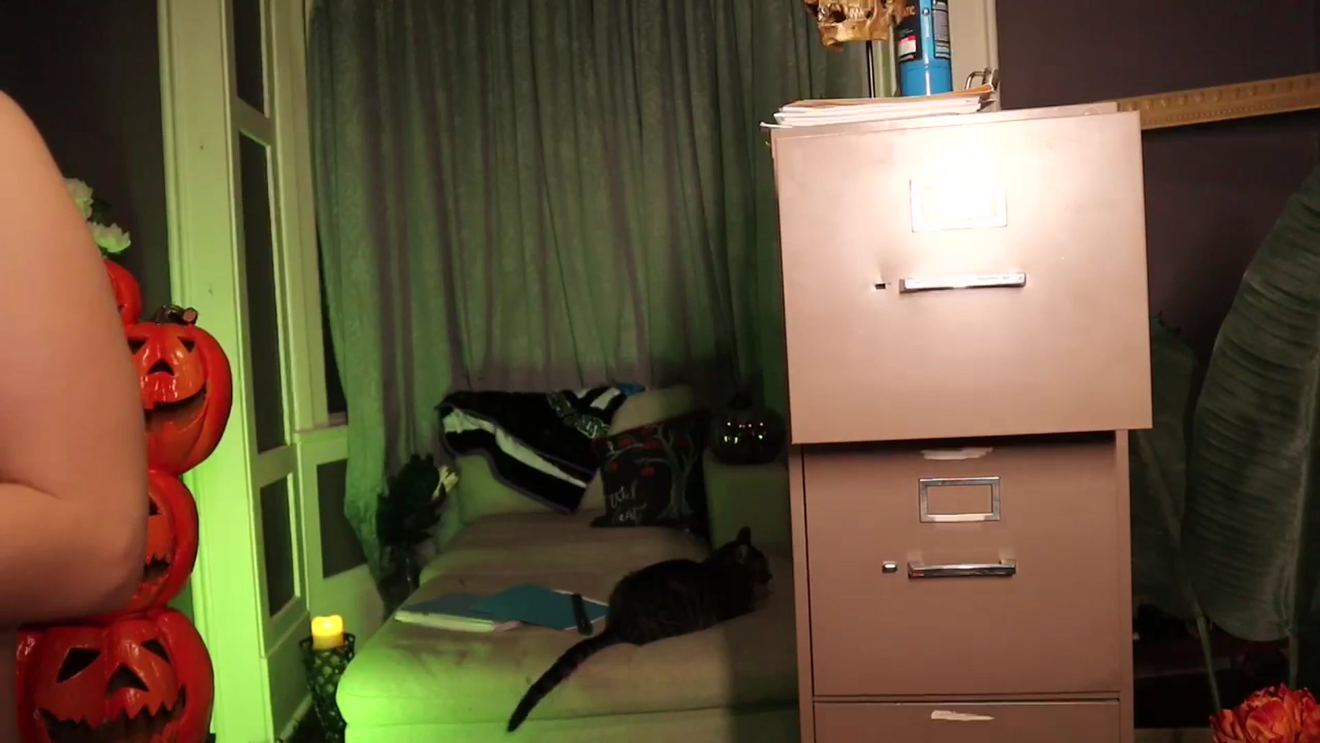 Gallery image thumbnail from Cubbixoxo's myfreecams stream on, 10/15/2023, 05:37 image 14 of 20