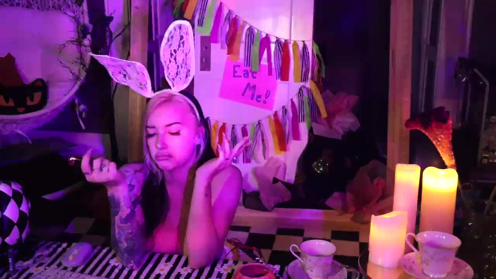 Gallery image thumbnail from Cubbixoxo's myfreecams stream on, 10/21/2023, 04:37 image 4 of 20