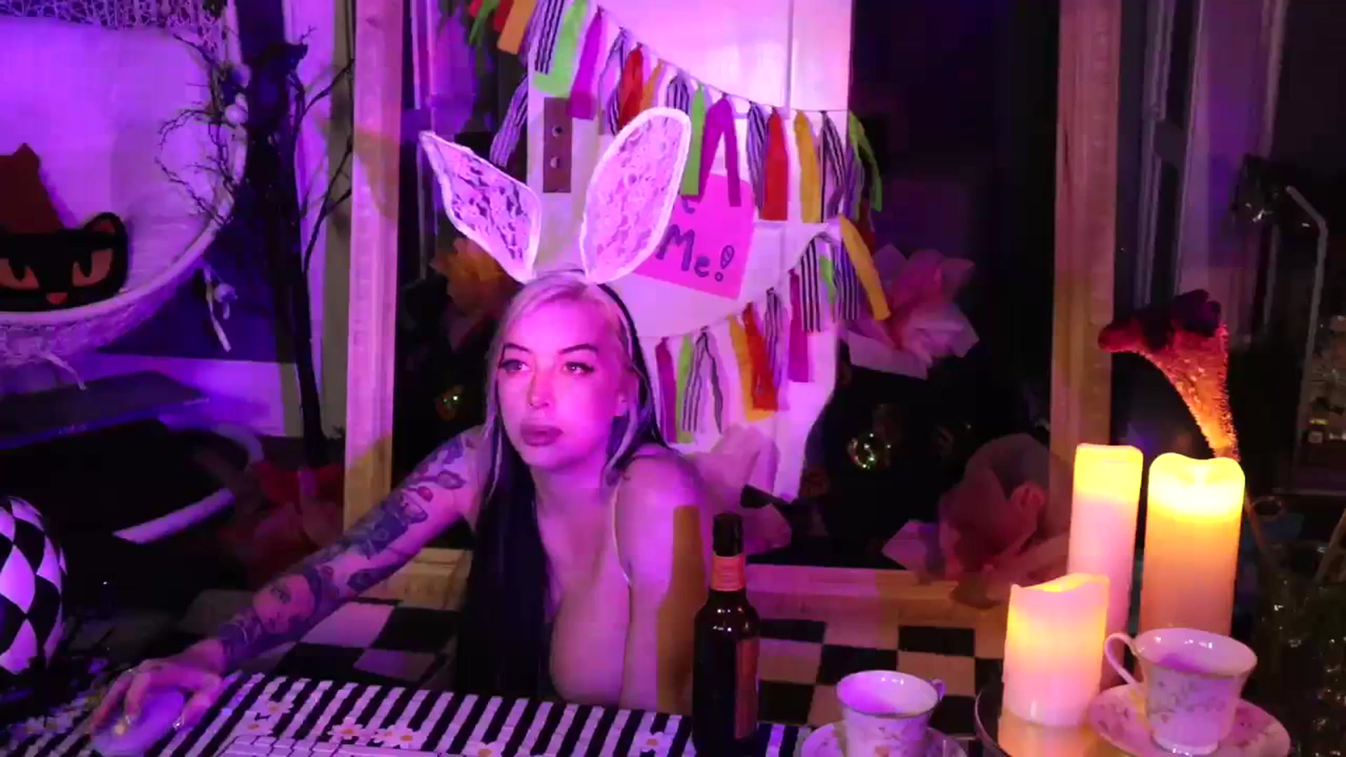 Gallery image thumbnail from Cubbixoxo's myfreecams stream on, 10/21/2023, 06:34 image 4 of 20