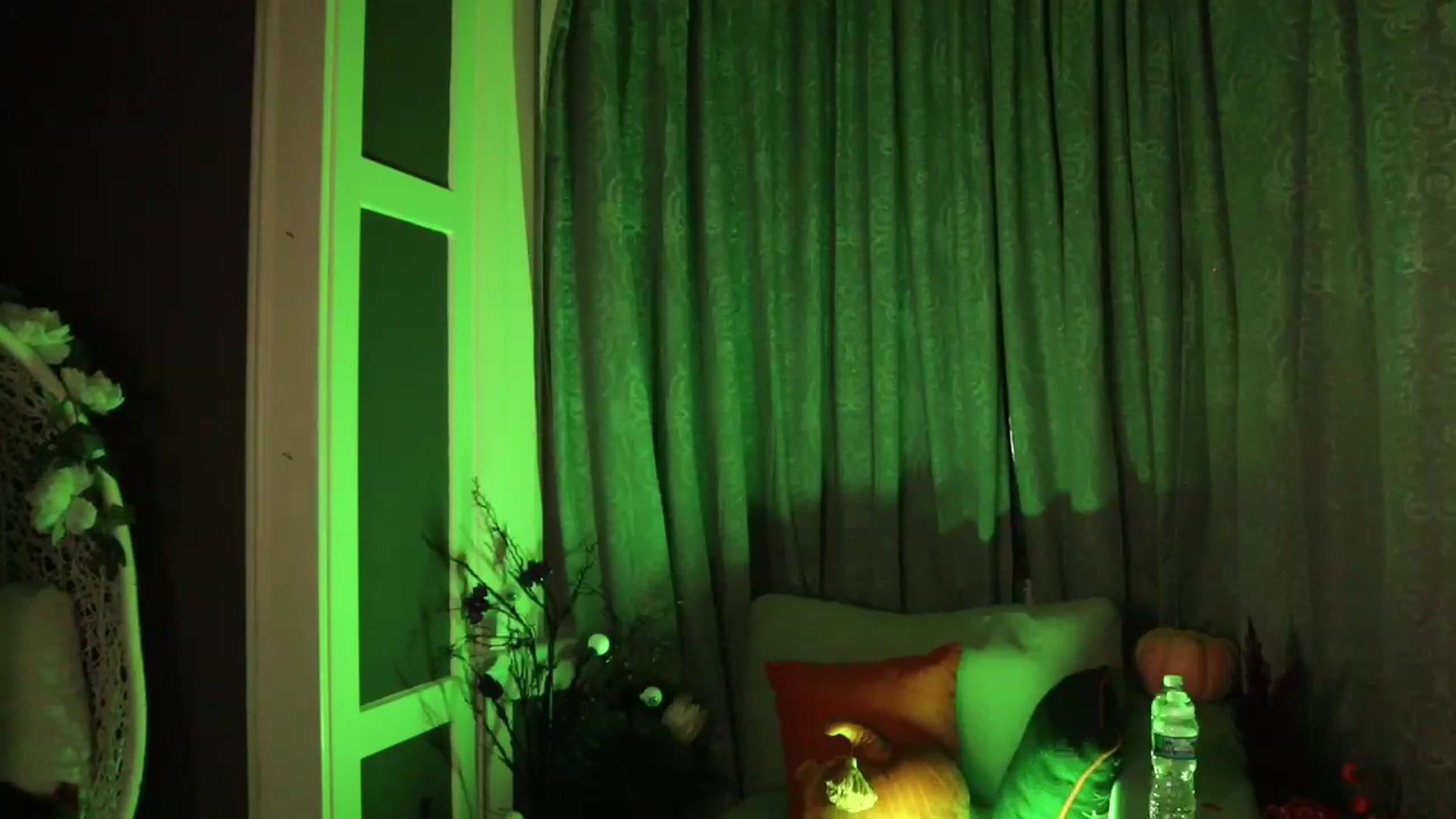 Gallery image thumbnail from Cubbixoxo's myfreecams stream on, 10/26/2023, 03:15 image 17 of 20