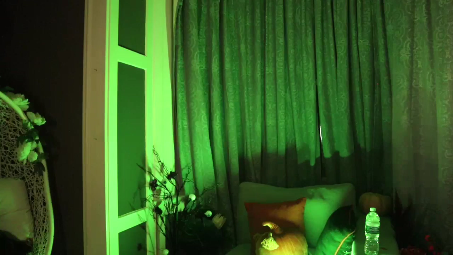 Gallery image thumbnail from Cubbixoxo's myfreecams stream on, 10/26/2023, 04:34 image 11 of 20