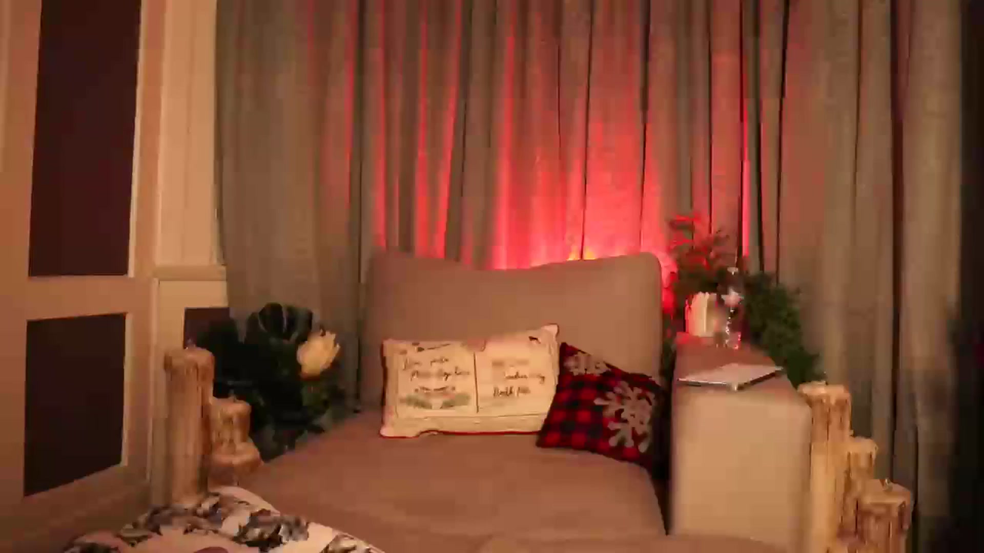 Gallery image thumbnail from Cubbixoxo's myfreecams stream on, 11/20/2023, 05:35 image 14 of 20