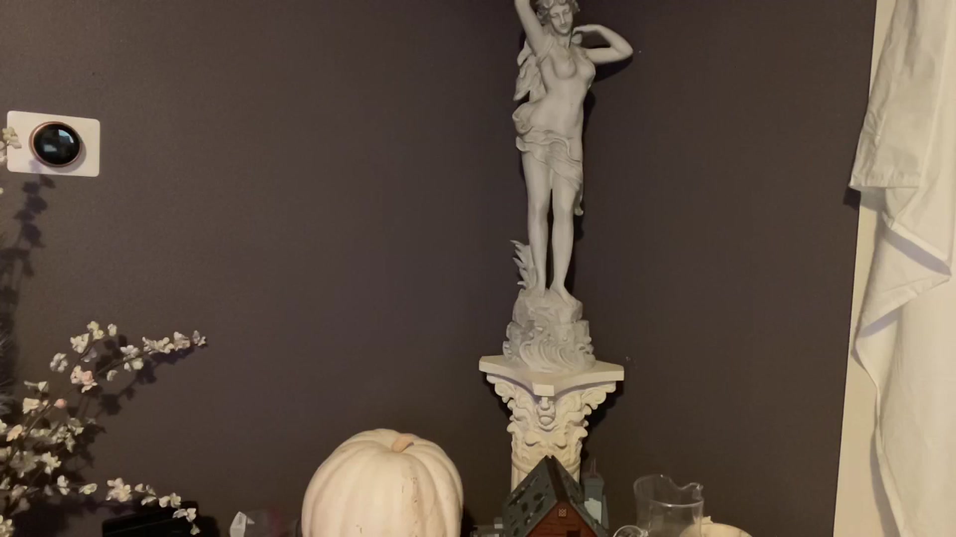 Gallery image thumbnail from Cubbixoxo's myfreecams stream on, 01/02/2024, 09:33 image 5 of 20