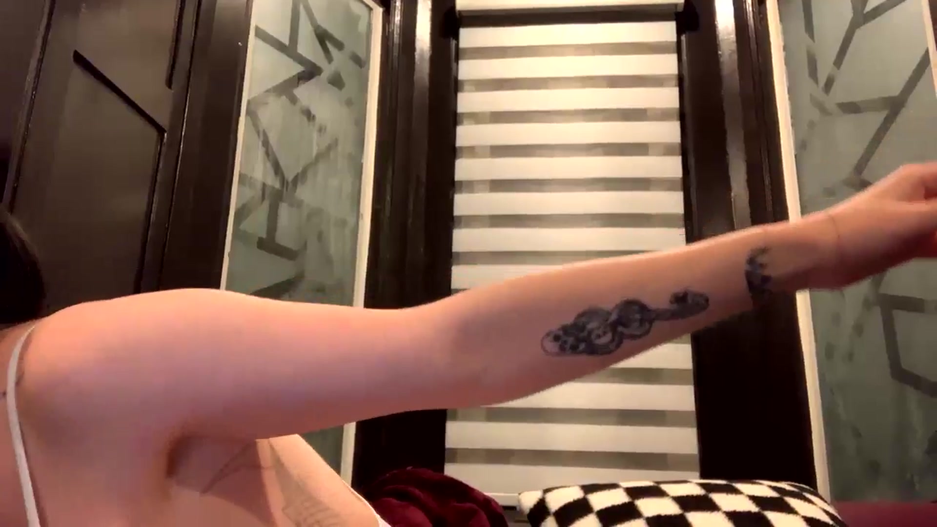 Gallery image thumbnail from Cubbixoxo's myfreecams stream on, 04/28/2024, 04:23 image 12 of 20
