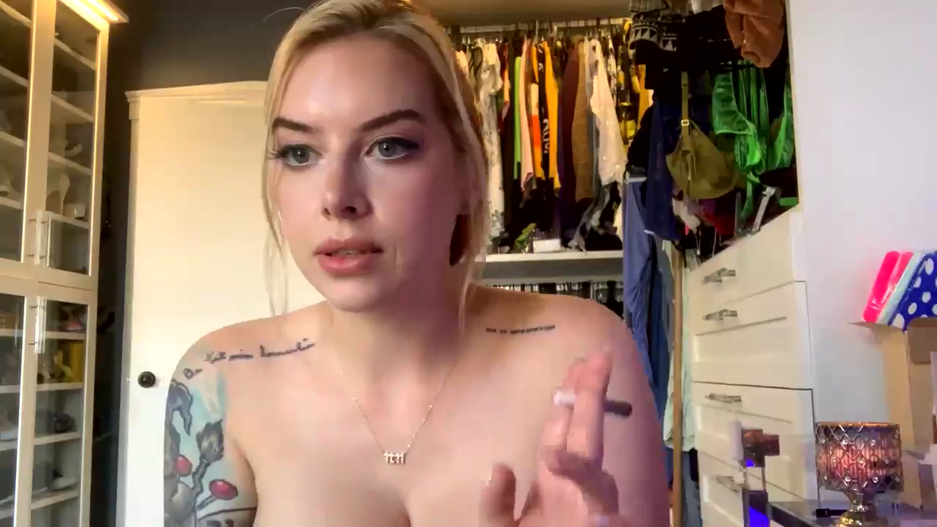 Gallery image thumbnail from Cubbixoxo's myfreecams stream on, 06/01/2024, 22:51 image 4 of 20