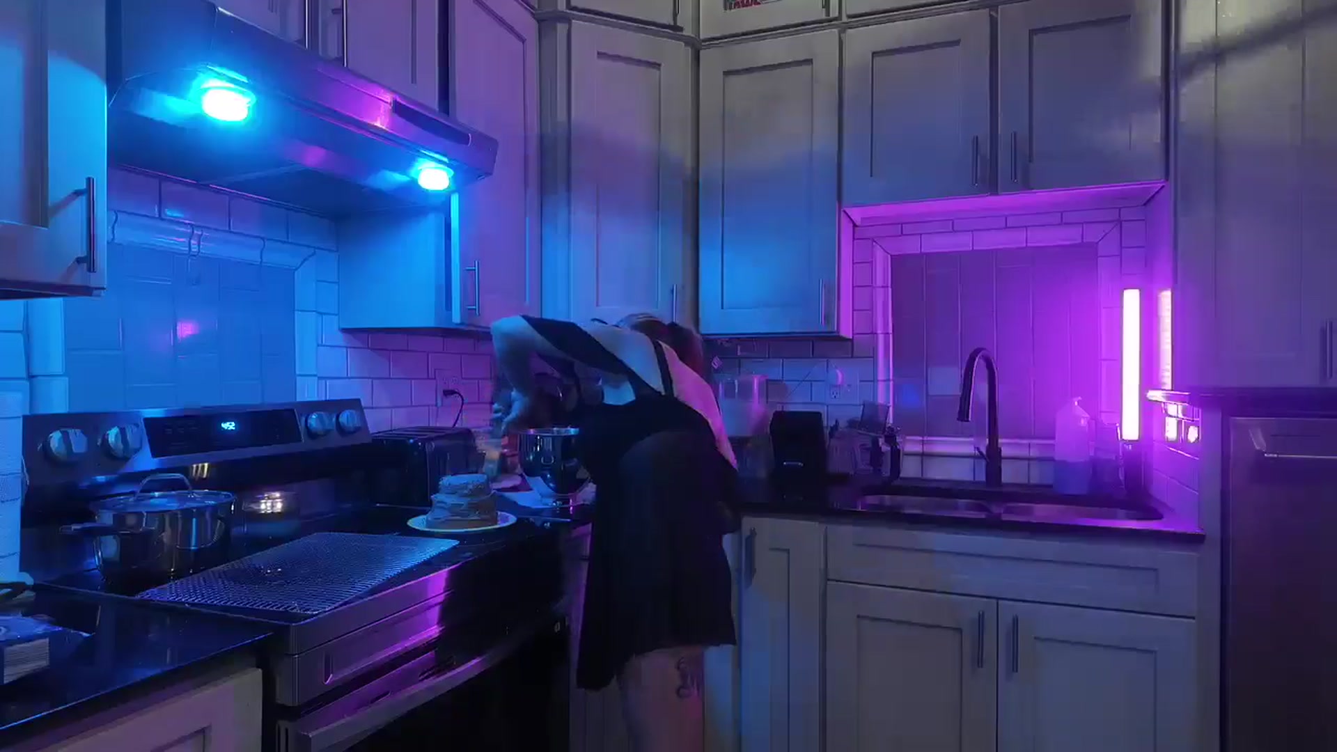 Gallery image thumbnail from Cubbixoxo's myfreecams stream on, 06/10/2024, 04:46 image 3 of 20