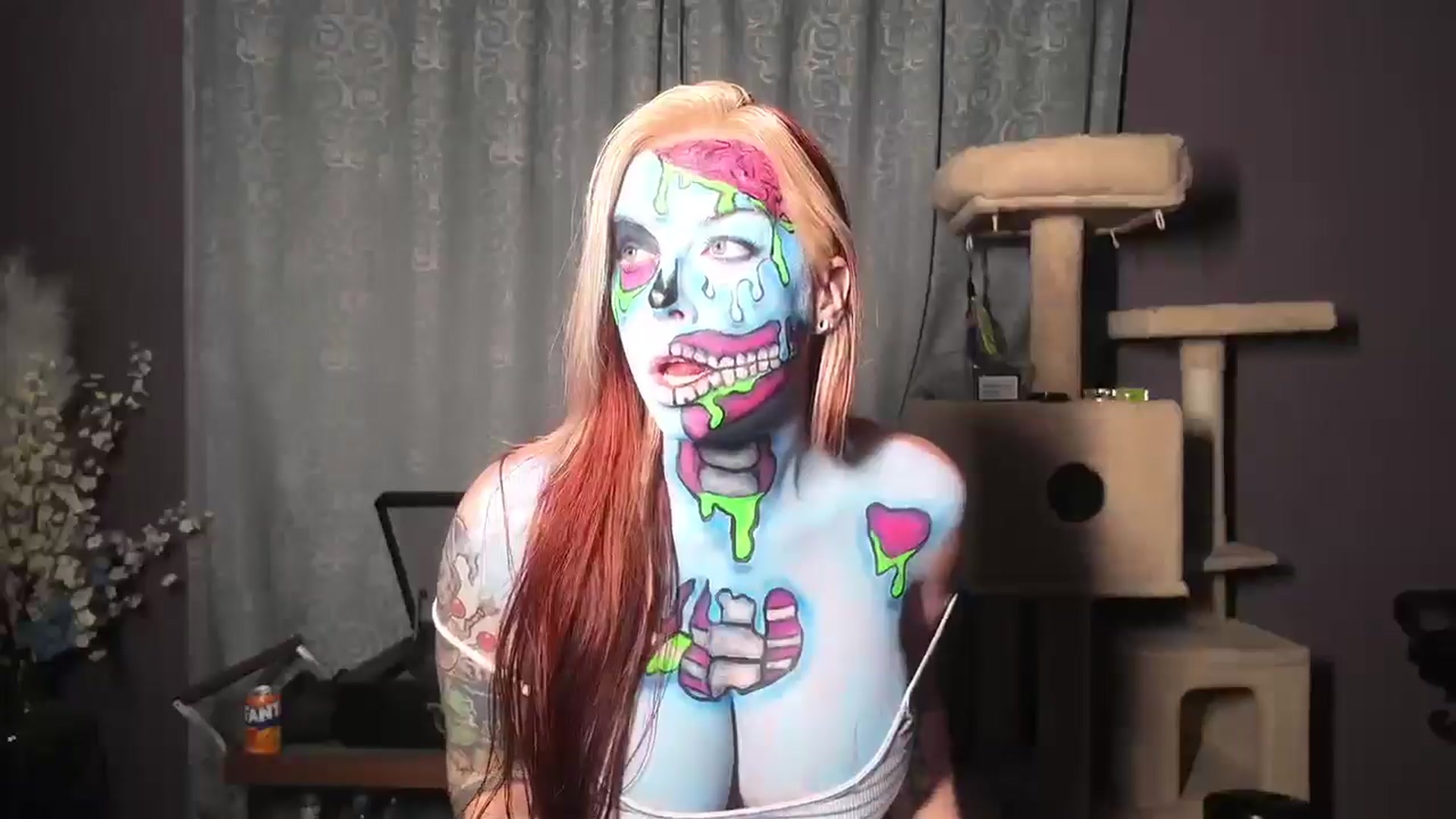 Gallery image thumbnail from Cubbixoxo's myfreecams stream on, 06/15/2024, 05:04 image 16 of 20