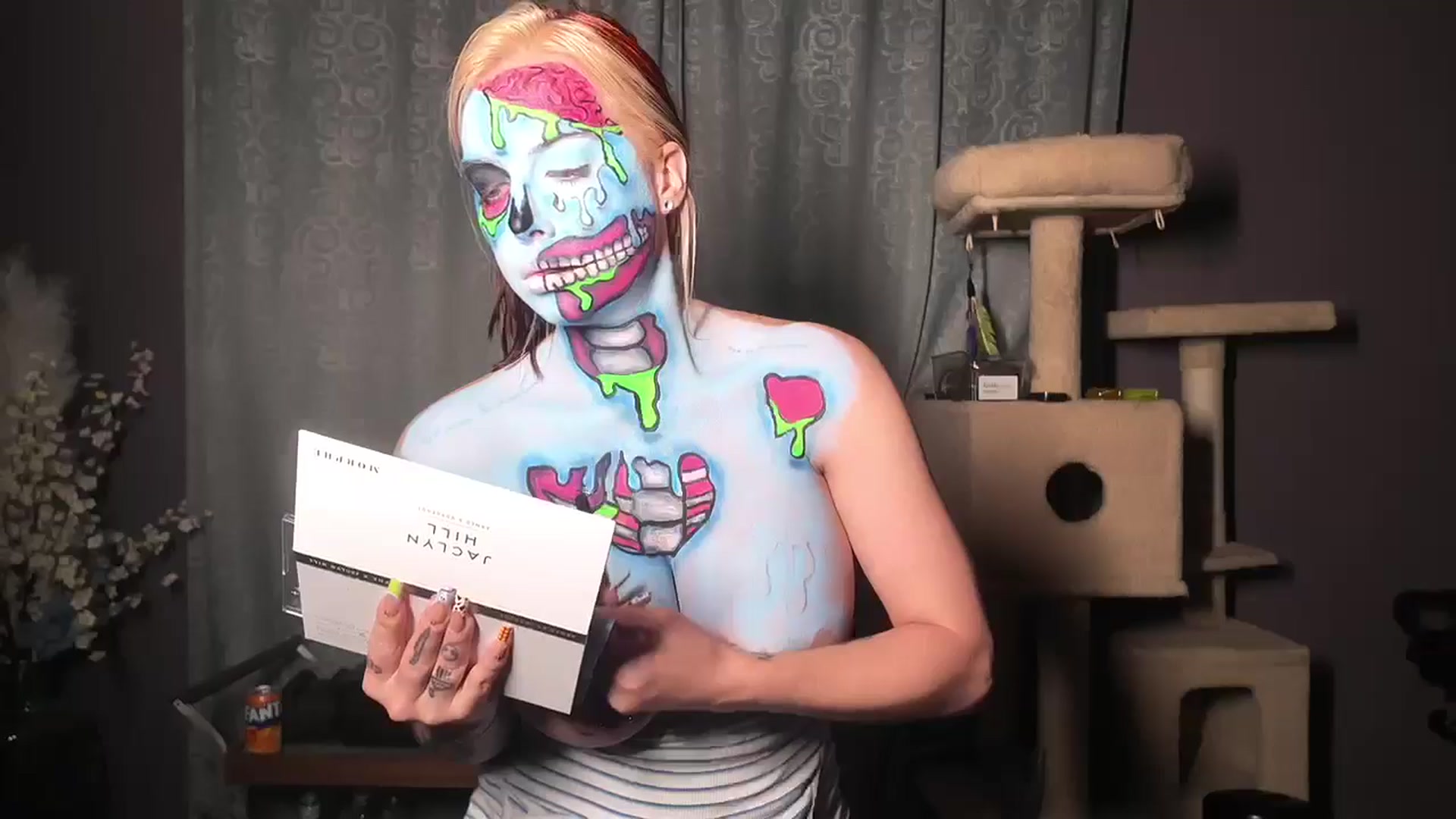 Gallery image thumbnail from Cubbixoxo's myfreecams stream on, 06/15/2024, 05:04 image 5 of 20