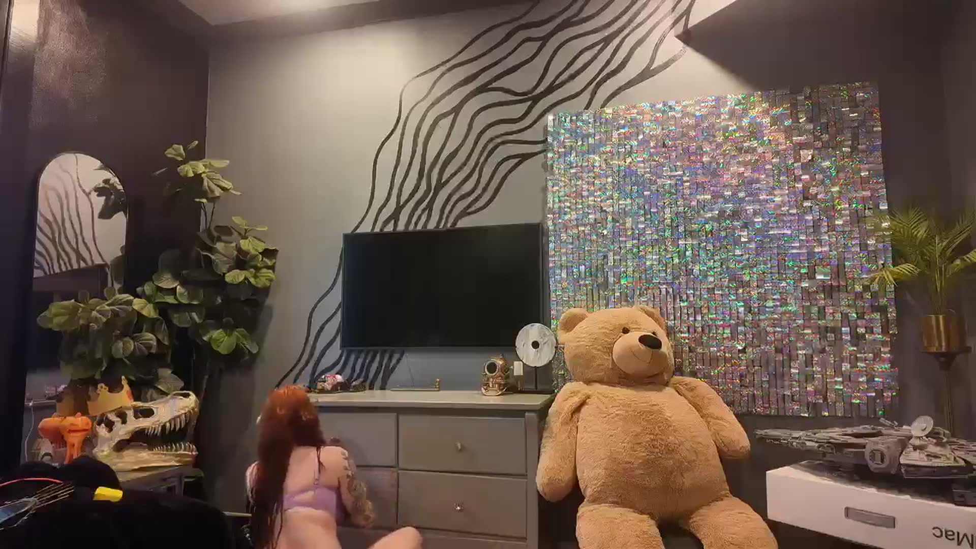 Gallery image thumbnail from Cubbixoxo's myfreecams stream on, 07/03/2024, 23:25 image 7 of 20