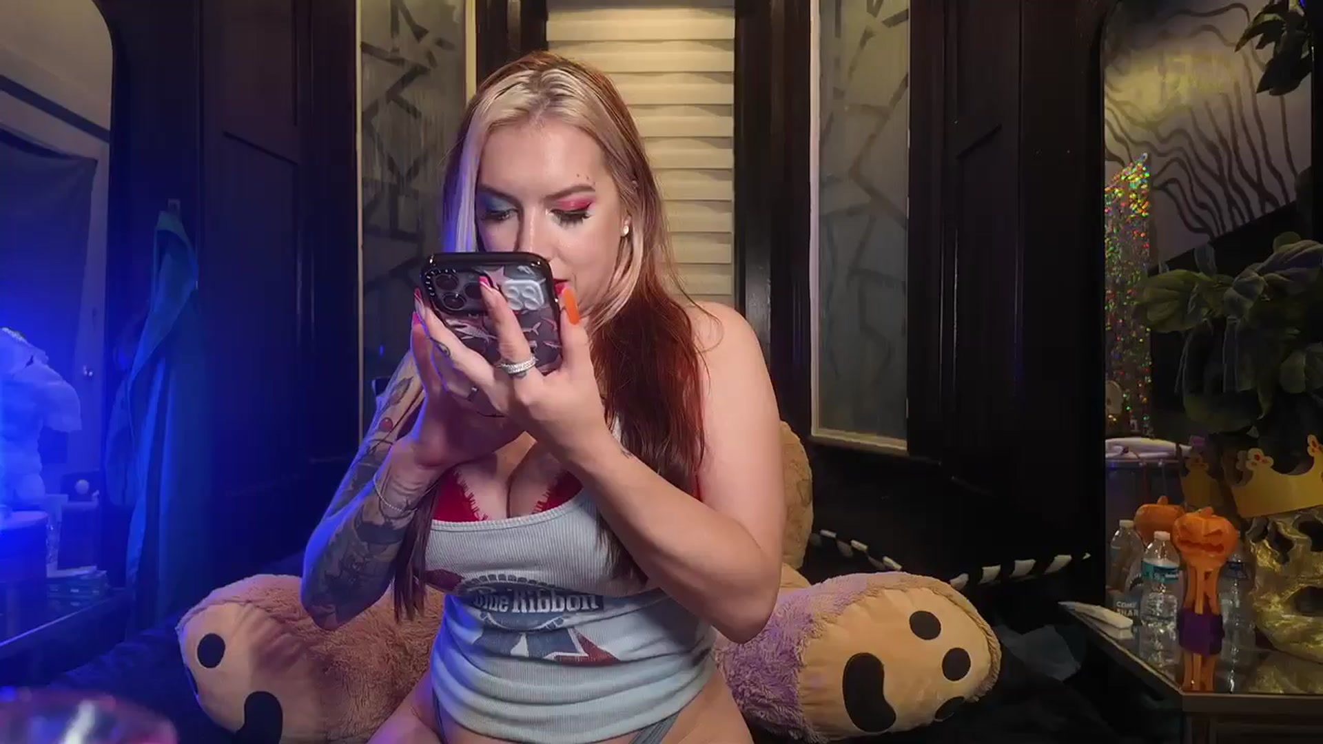 Gallery image thumbnail from Cubbixoxo's myfreecams stream on, 07/05/2024, 05:24 image 3 of 20