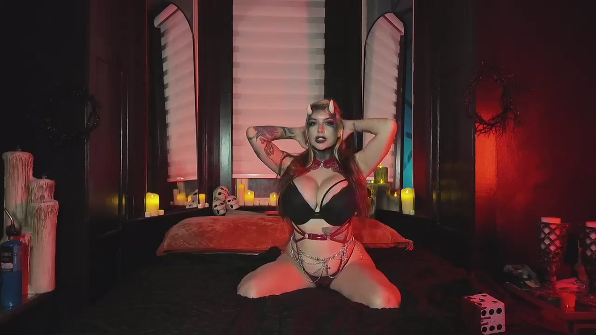 Gallery image thumbnail from Cubbixoxo's myfreecams stream on, 10/03/2024, 03:01 image 18 of 20