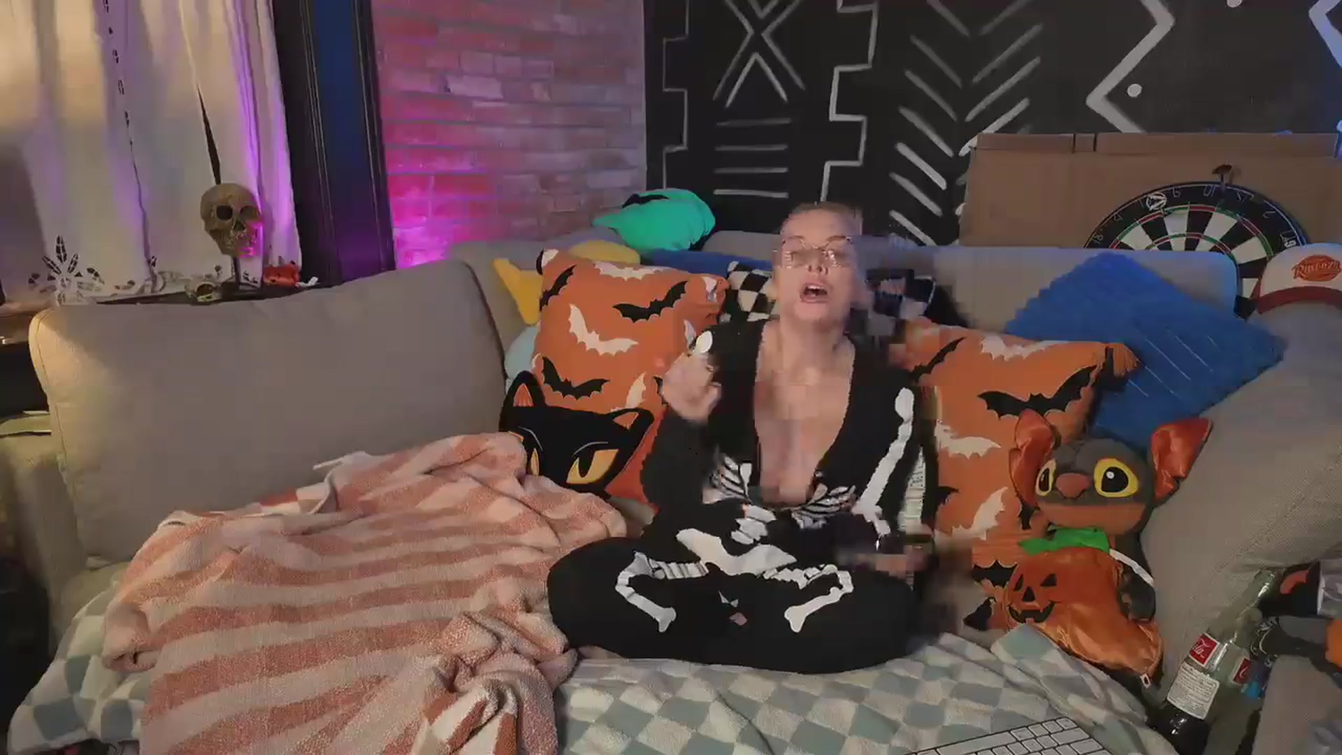 Gallery image thumbnail from Cubbixoxo's myfreecams stream on, 10/10/2024, 03:49 image 8 of 20