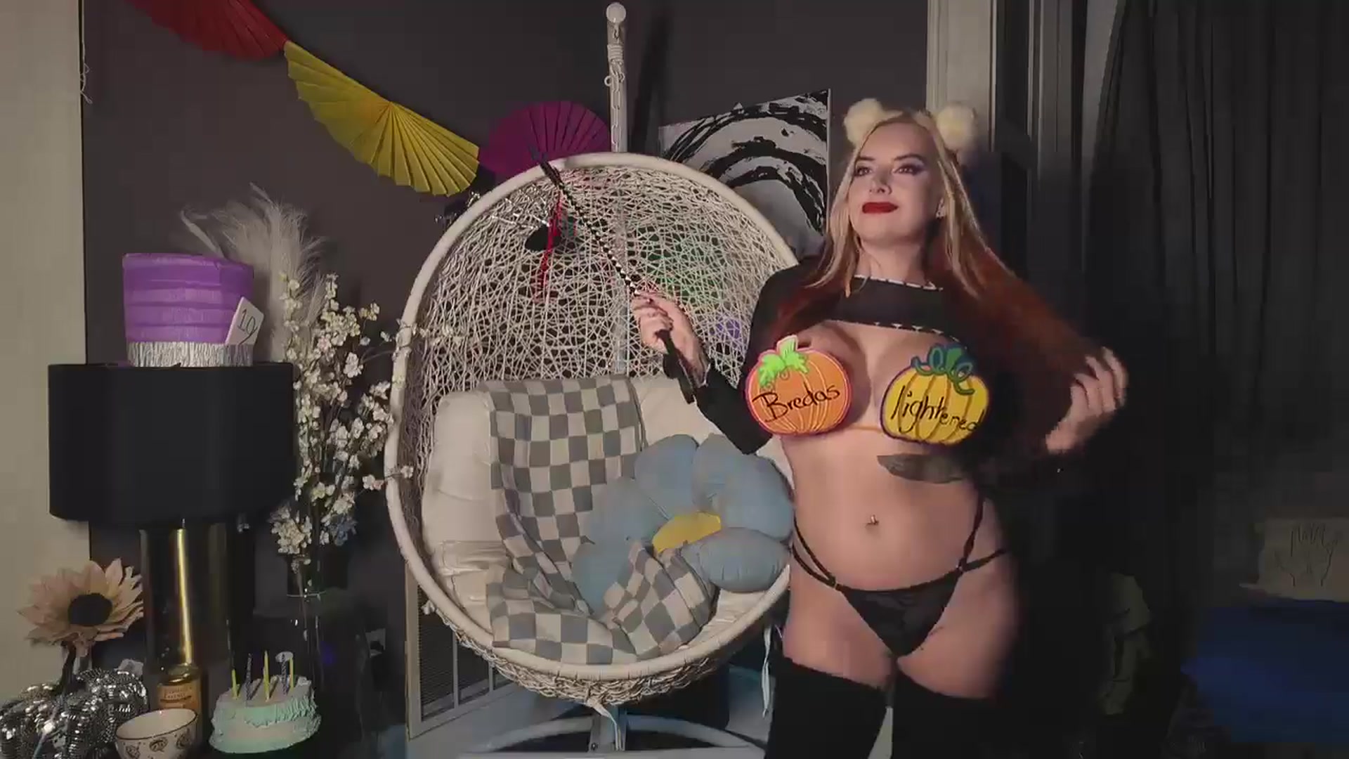 Gallery image thumbnail from Cubbixoxo's myfreecams stream on, 10/20/2024, 04:24 image 20 of 20