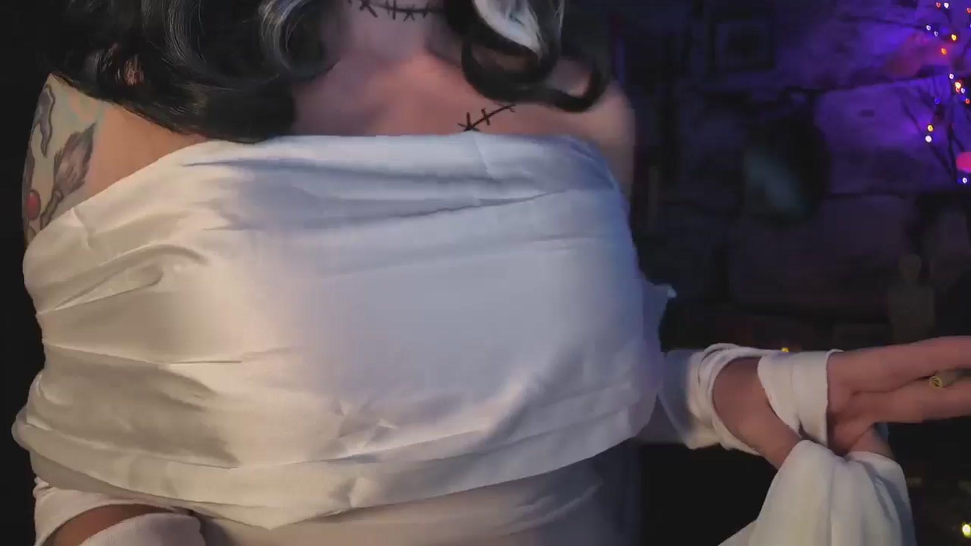 Gallery image thumbnail from Cubbixoxo's myfreecams stream on, 11/01/2024, 01:32 image 13 of 20