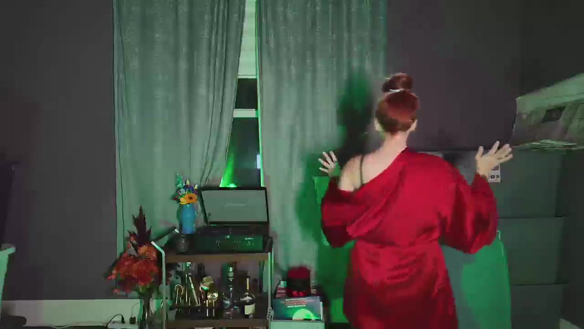 Gallery image thumbnail from Cubbixoxo's myfreecams stream on, 12/07/2024, 02:57 image 4 of 20