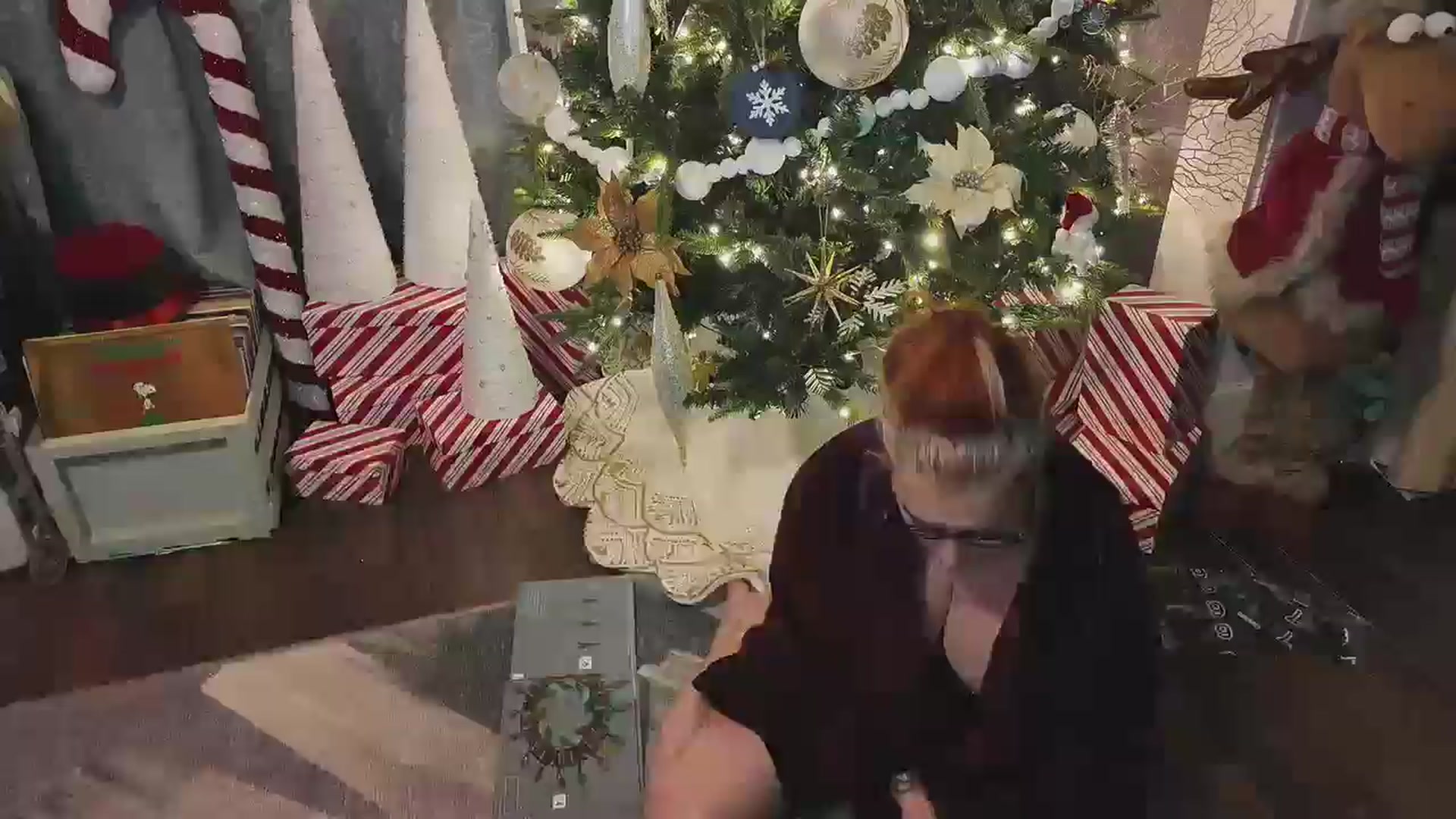 Gallery image thumbnail from Cubbixoxo's myfreecams stream on, 12/08/2024, 05:58 image 4 of 20