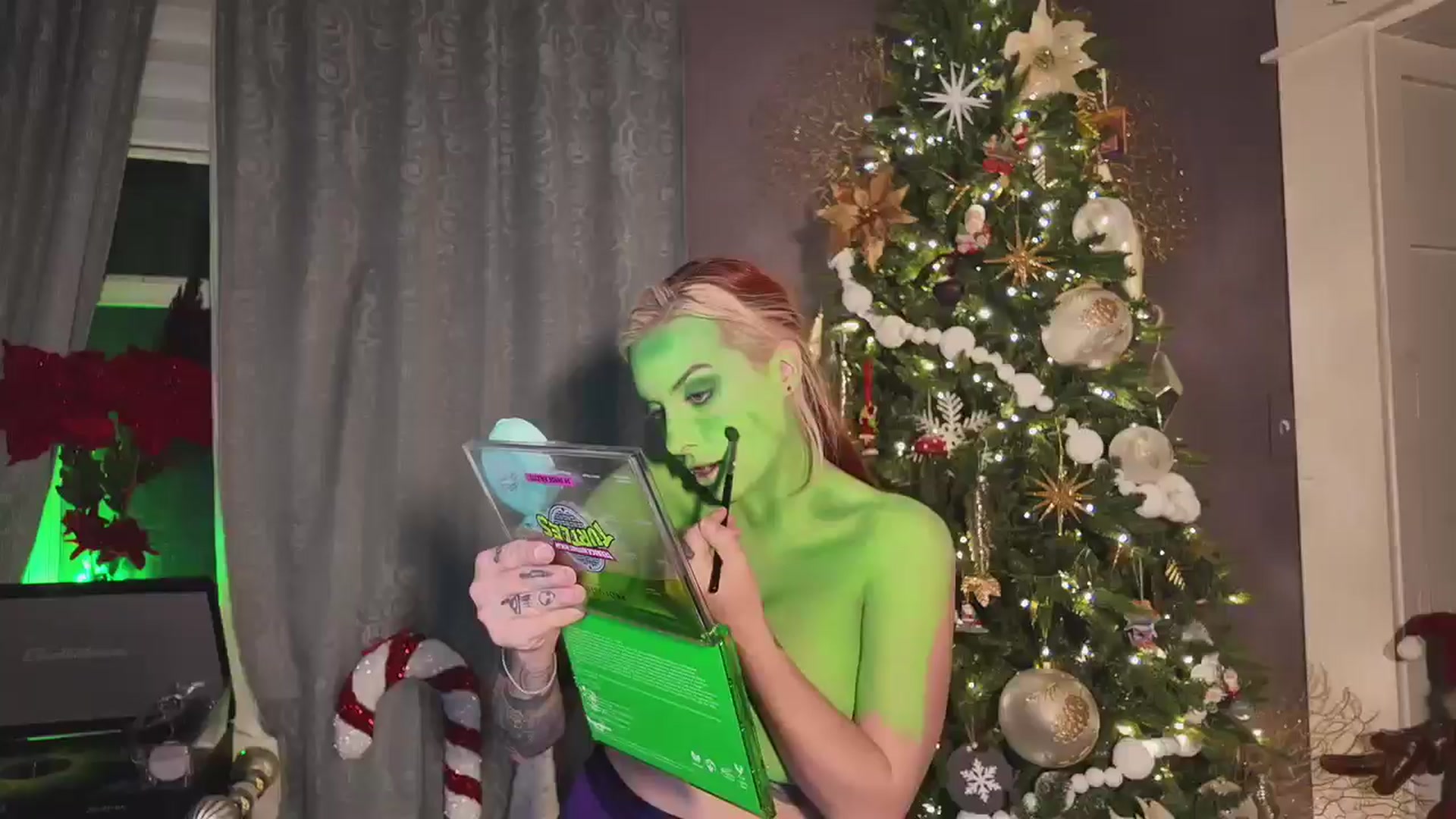 Gallery image thumbnail from Cubbixoxo's myfreecams stream on, 12/09/2024, 05:01 image 17 of 20
