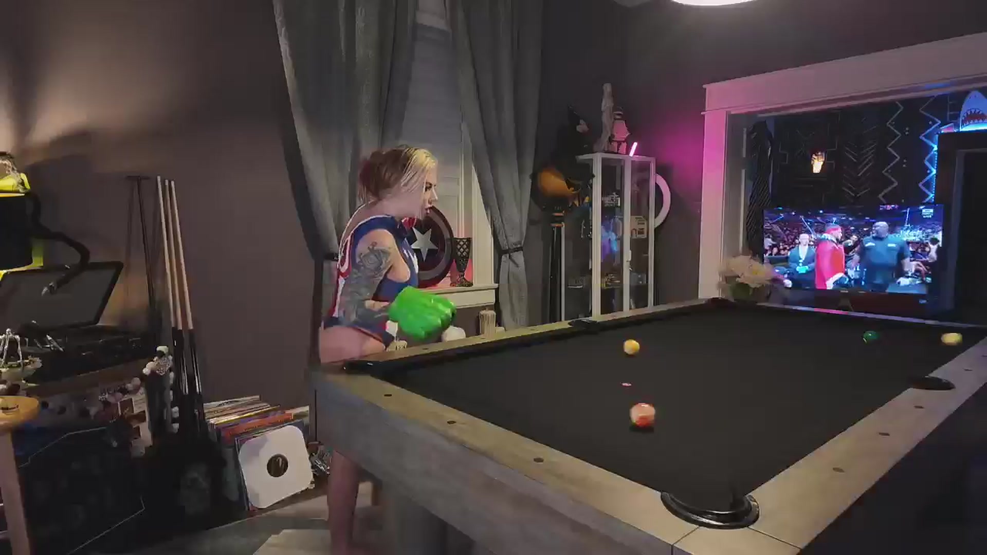 Gallery image thumbnail from Cubbixoxo's myfreecams stream on, 10/05/2025, 02:44 image 13 of 20