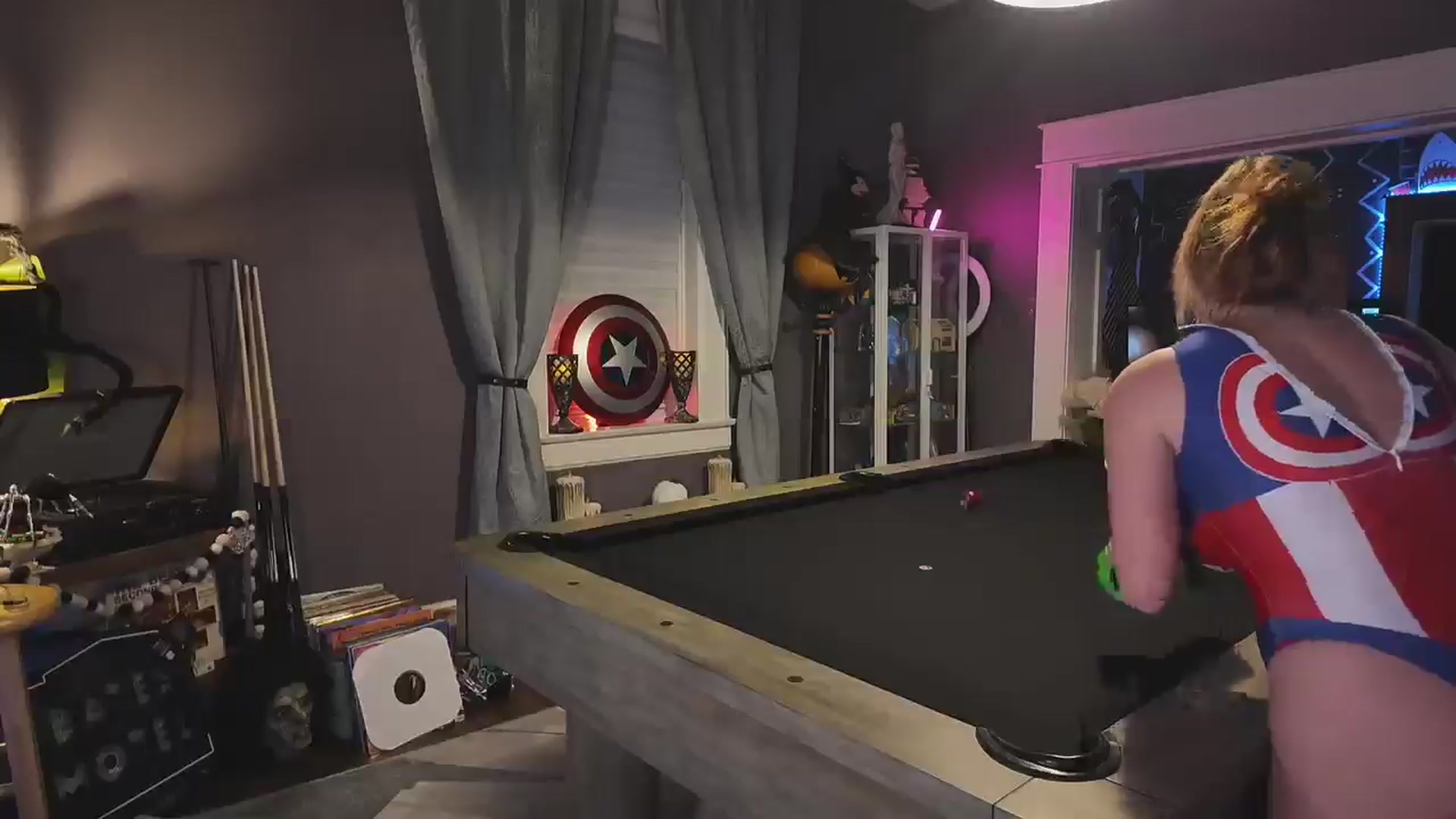 Gallery image thumbnail from Cubbixoxo's myfreecams stream on, 10/05/2025, 02:44 image 10 of 20