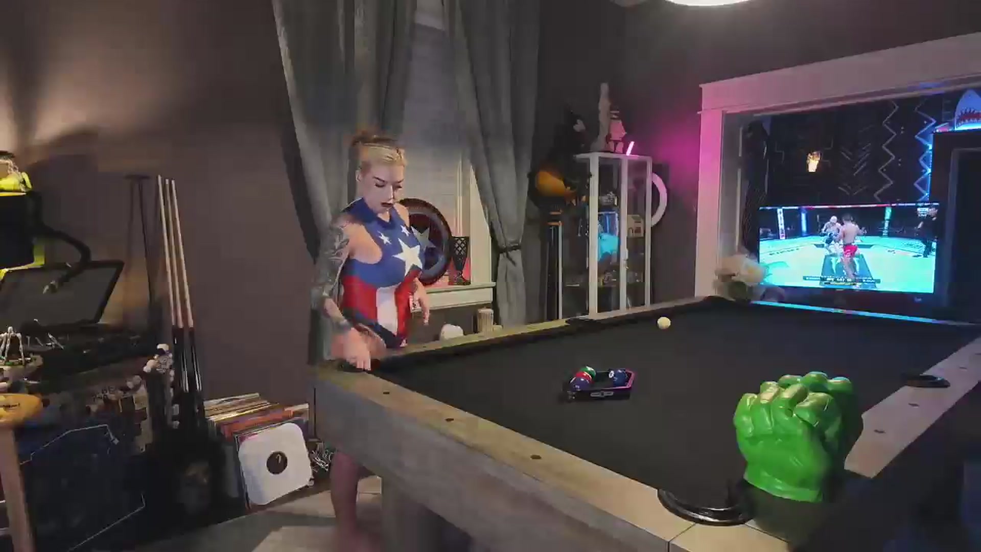 Gallery image thumbnail from Cubbixoxo's myfreecams stream on, 10/05/2025, 02:57 image 3 of 20