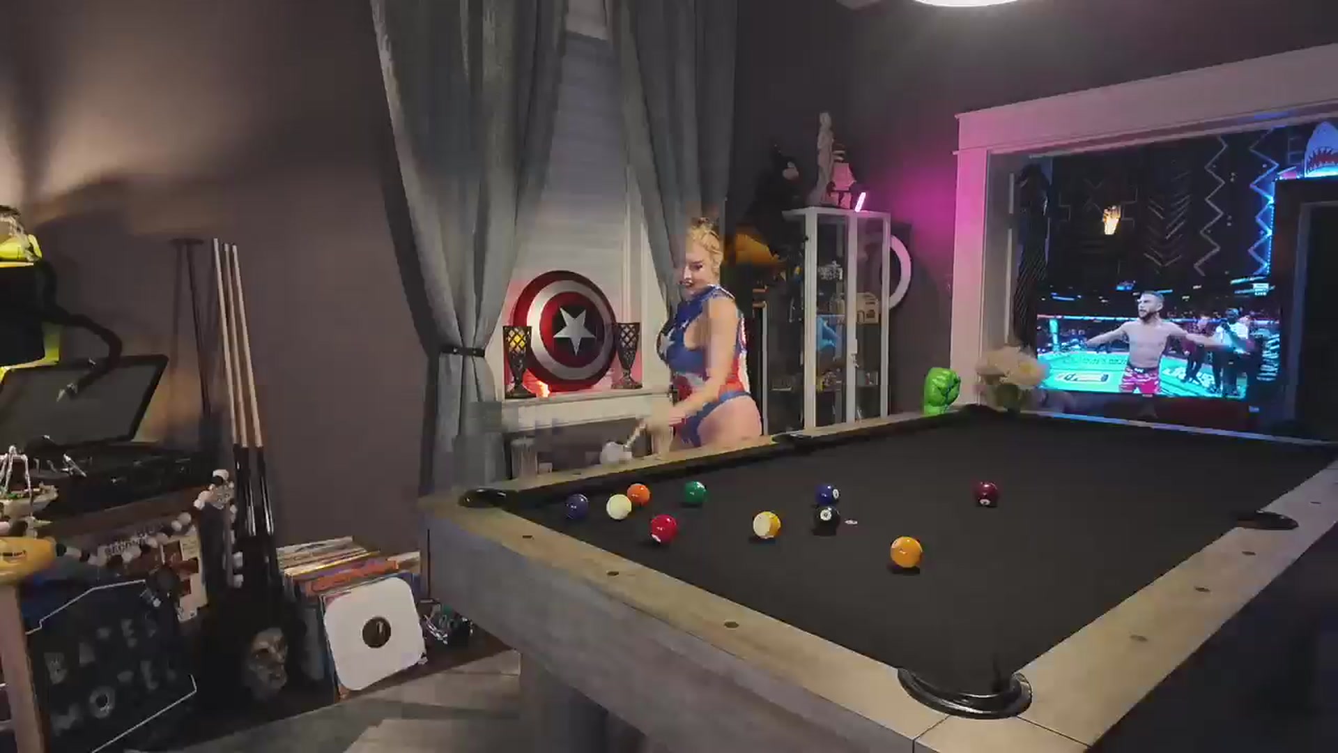 Gallery image thumbnail from Cubbixoxo's myfreecams stream on, 10/05/2025, 02:57 image 9 of 20