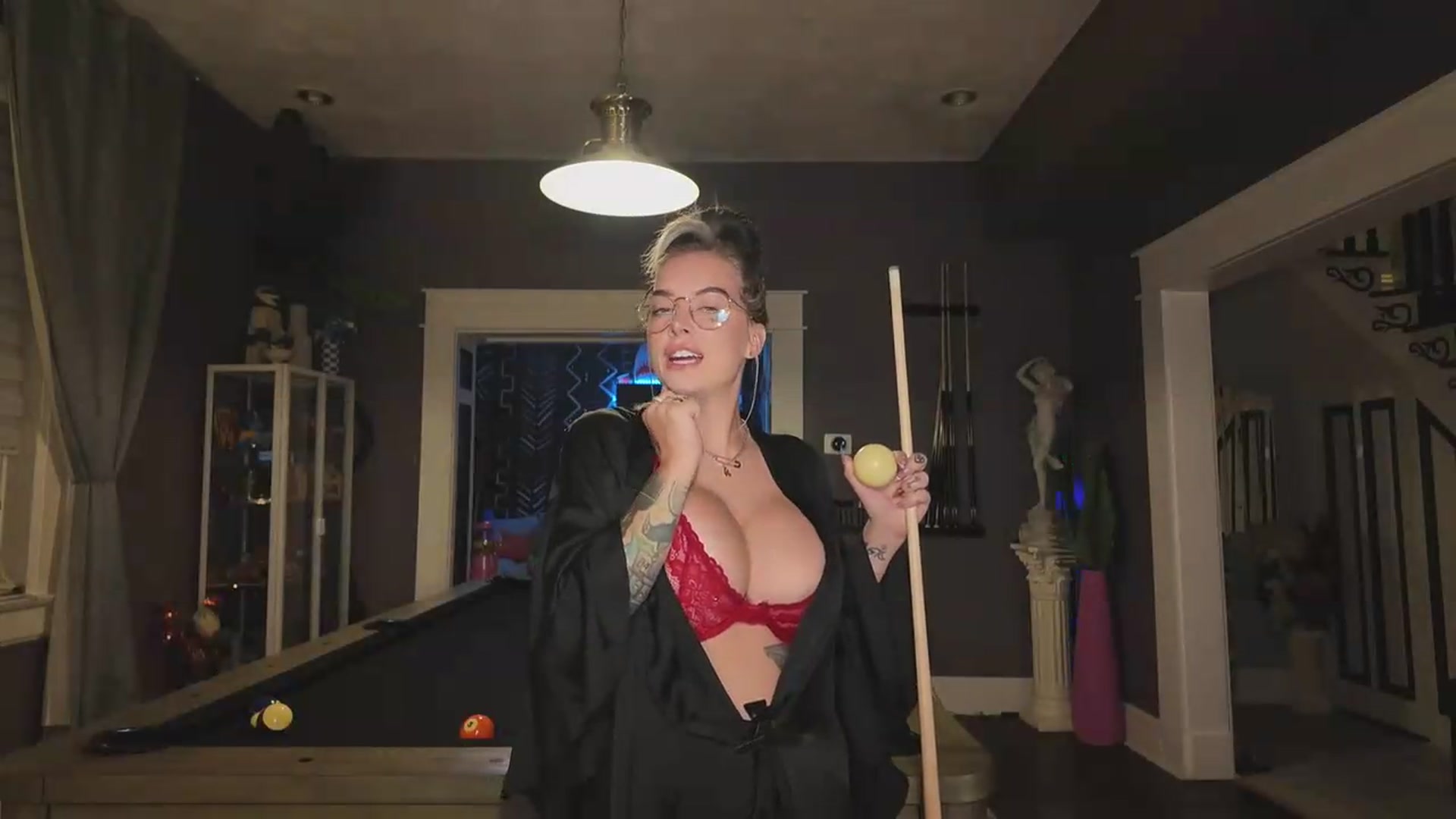 Gallery image thumbnail from Cubbixoxo's myfreecams stream on, 09/09/2026, 05:25 image 2 of 20