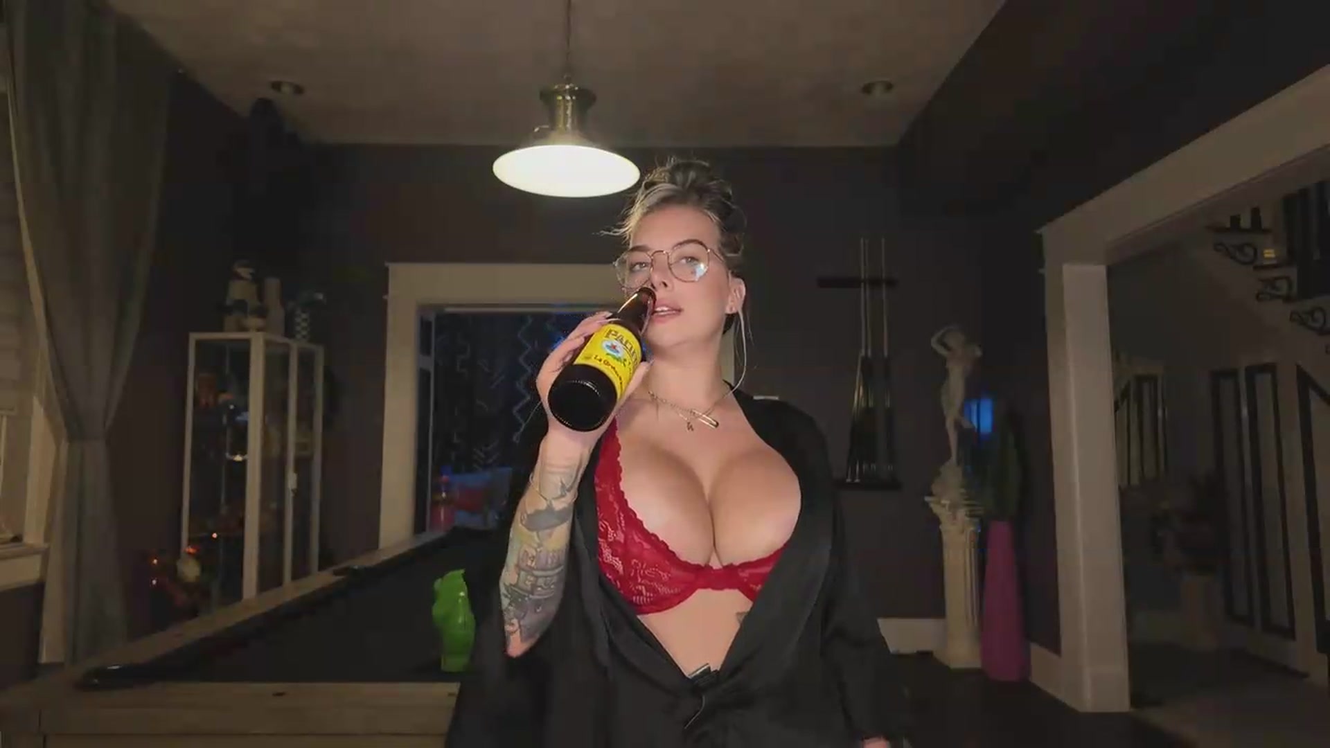 Gallery image thumbnail from Cubbixoxo's myfreecams stream on, 09/09/2026, 05:25 image 10 of 20