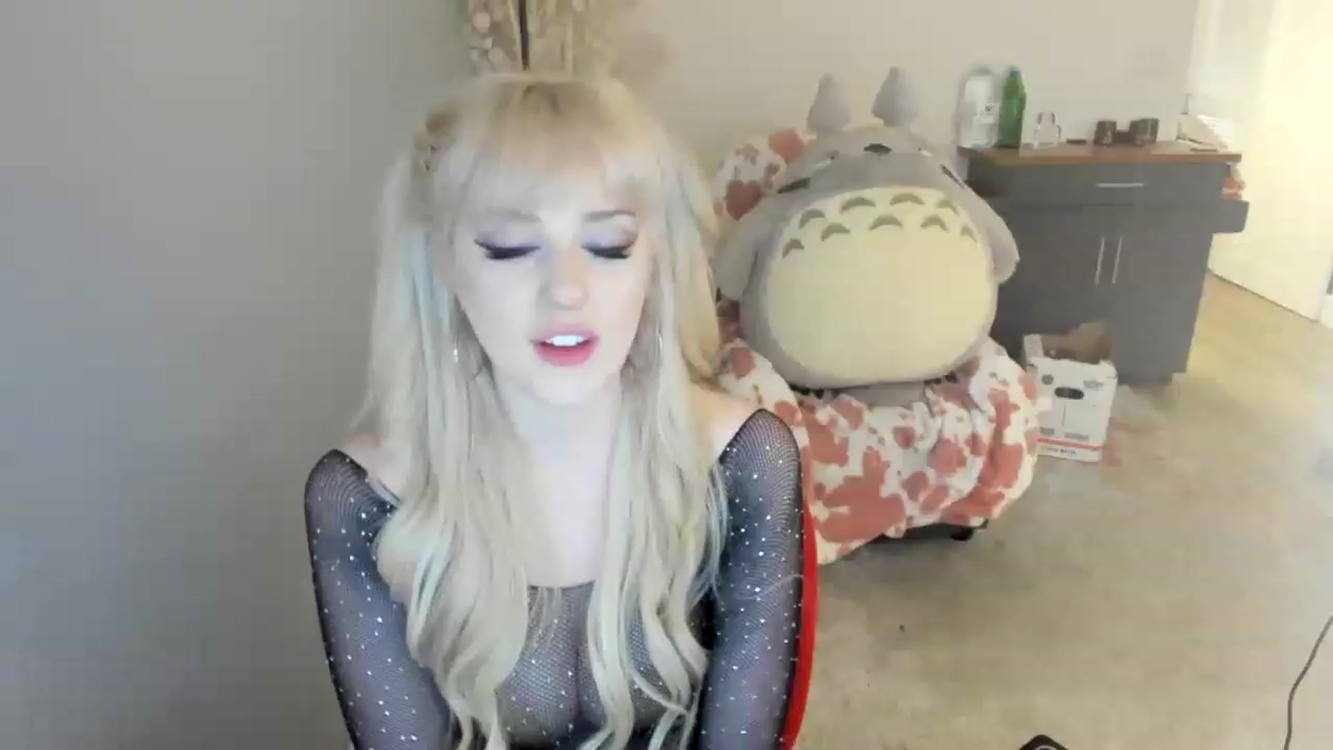 Gallery image thumbnail from Cuck_Domme's myfreecams stream on, 06/03/2023, 09:17 image 13 of 20
