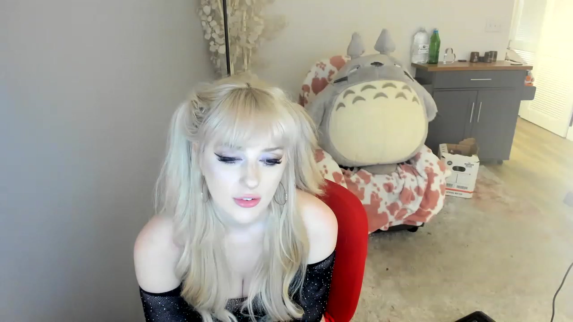 Gallery image thumbnail from Cuck_Domme's myfreecams stream on, 06/03/2023, 12:04 image 5 of 20