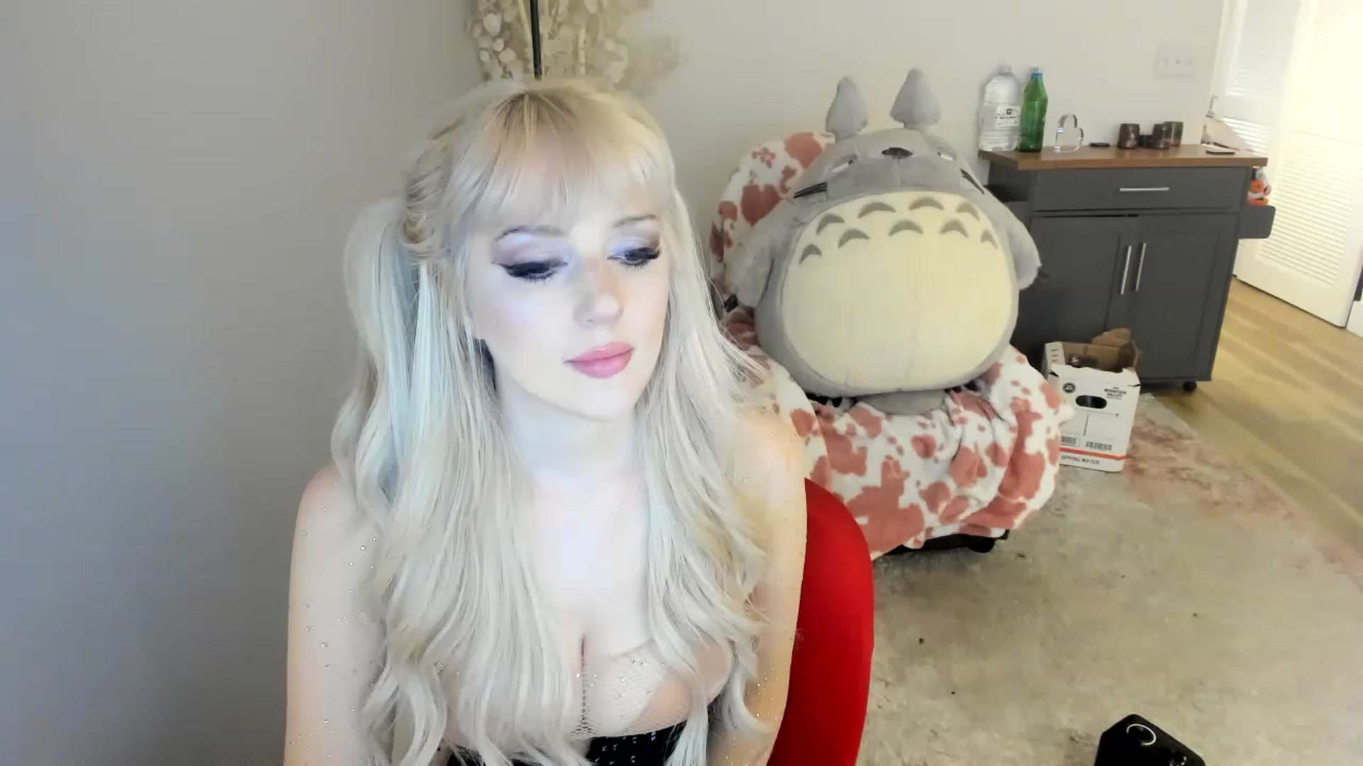Gallery image thumbnail from Cuck_Domme's myfreecams stream on, 06/04/2023, 05:00 image 13 of 20