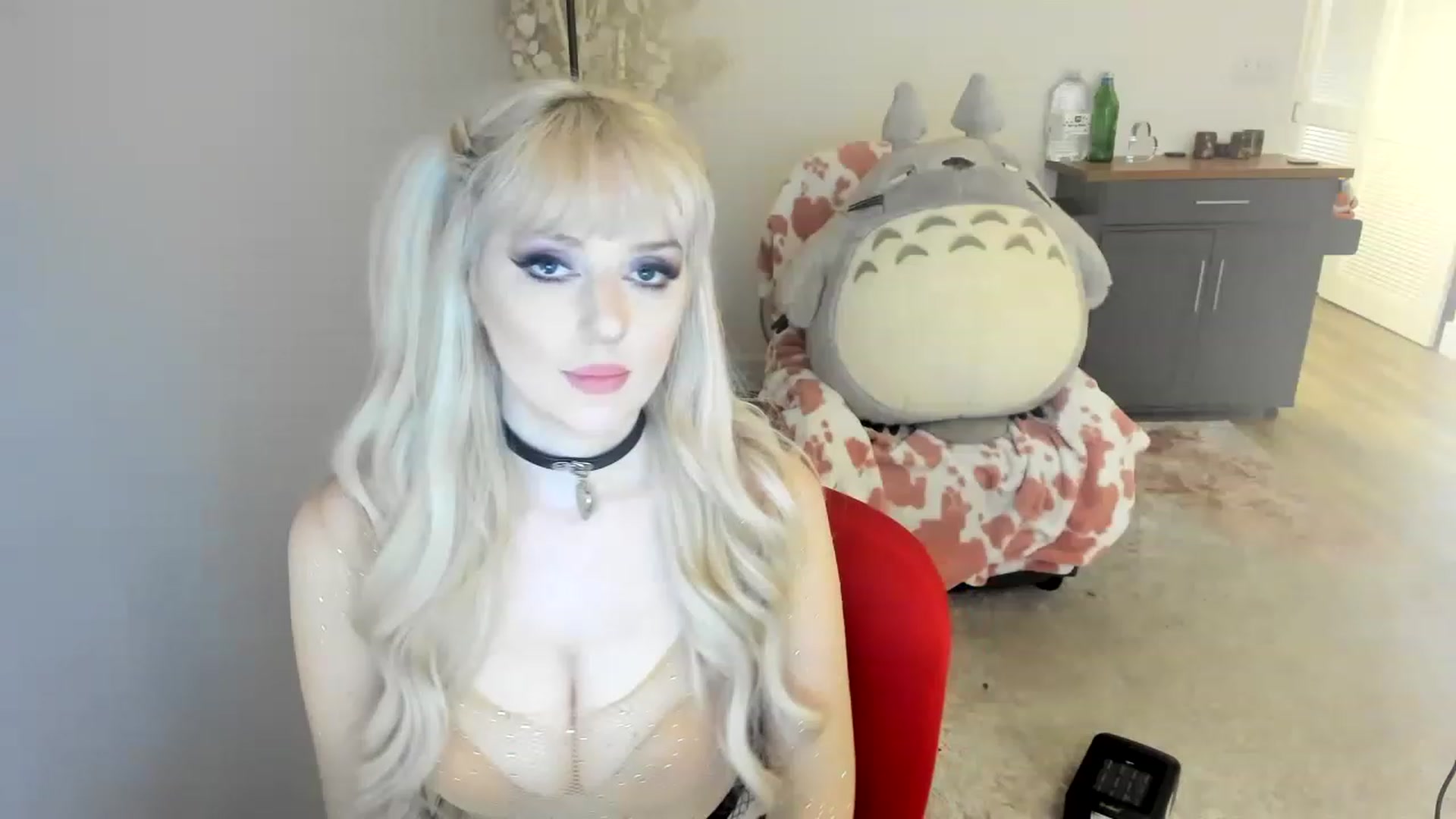 Gallery image thumbnail from Cuck_Domme's myfreecams stream on, 06/06/2023, 09:18 image 15 of 20