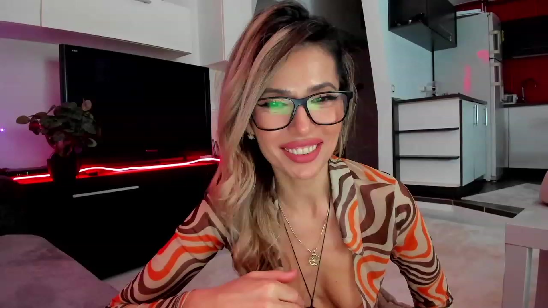 Gallery image thumbnail from CuckoldAgency's myfreecams stream on, 03/15/2024, 01:41 image 6 of 20