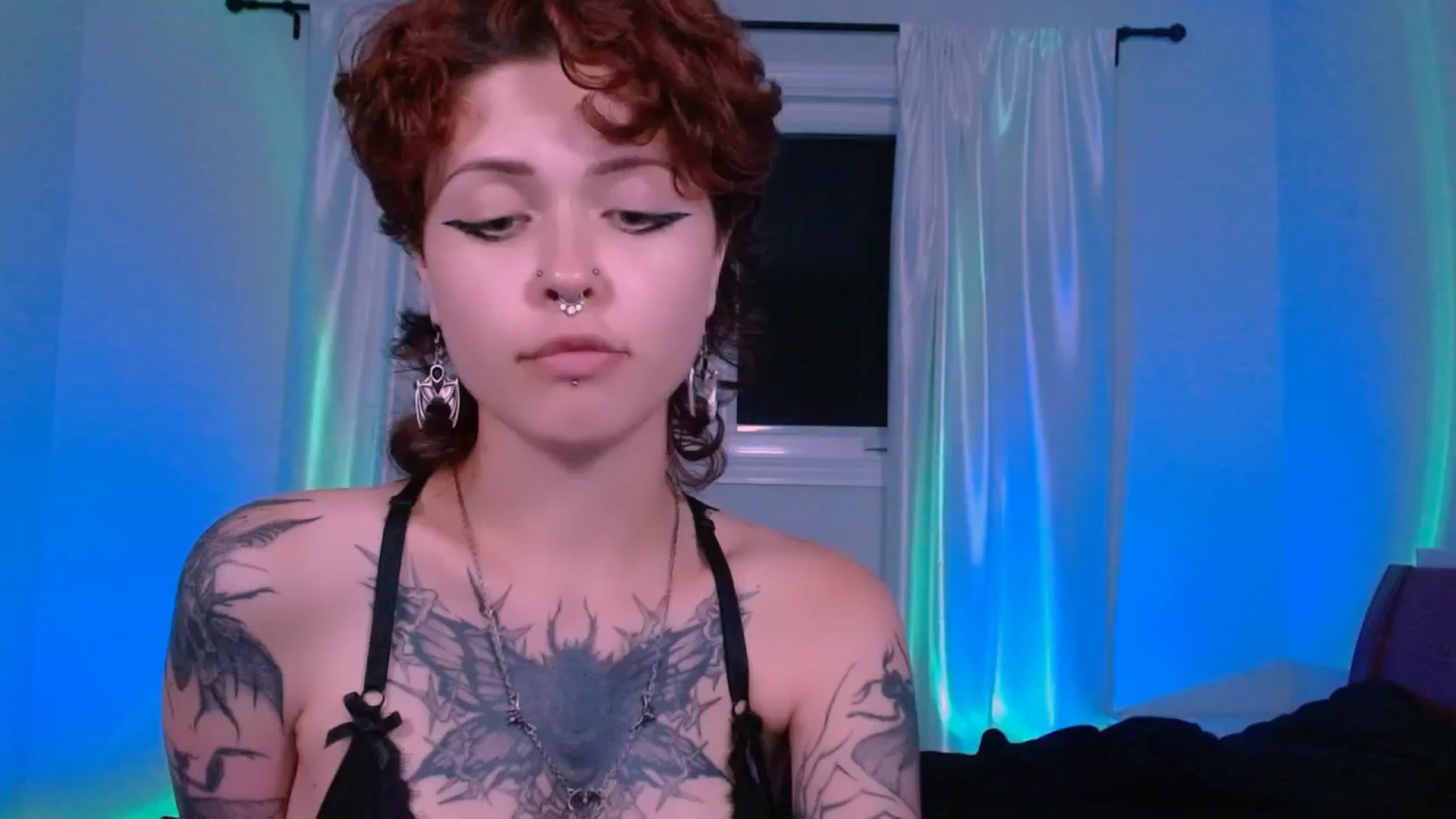 Gallery image thumbnail from CuddleFoxy's myfreecams stream on, 08/20/2024, 07:50 image 19 of 20