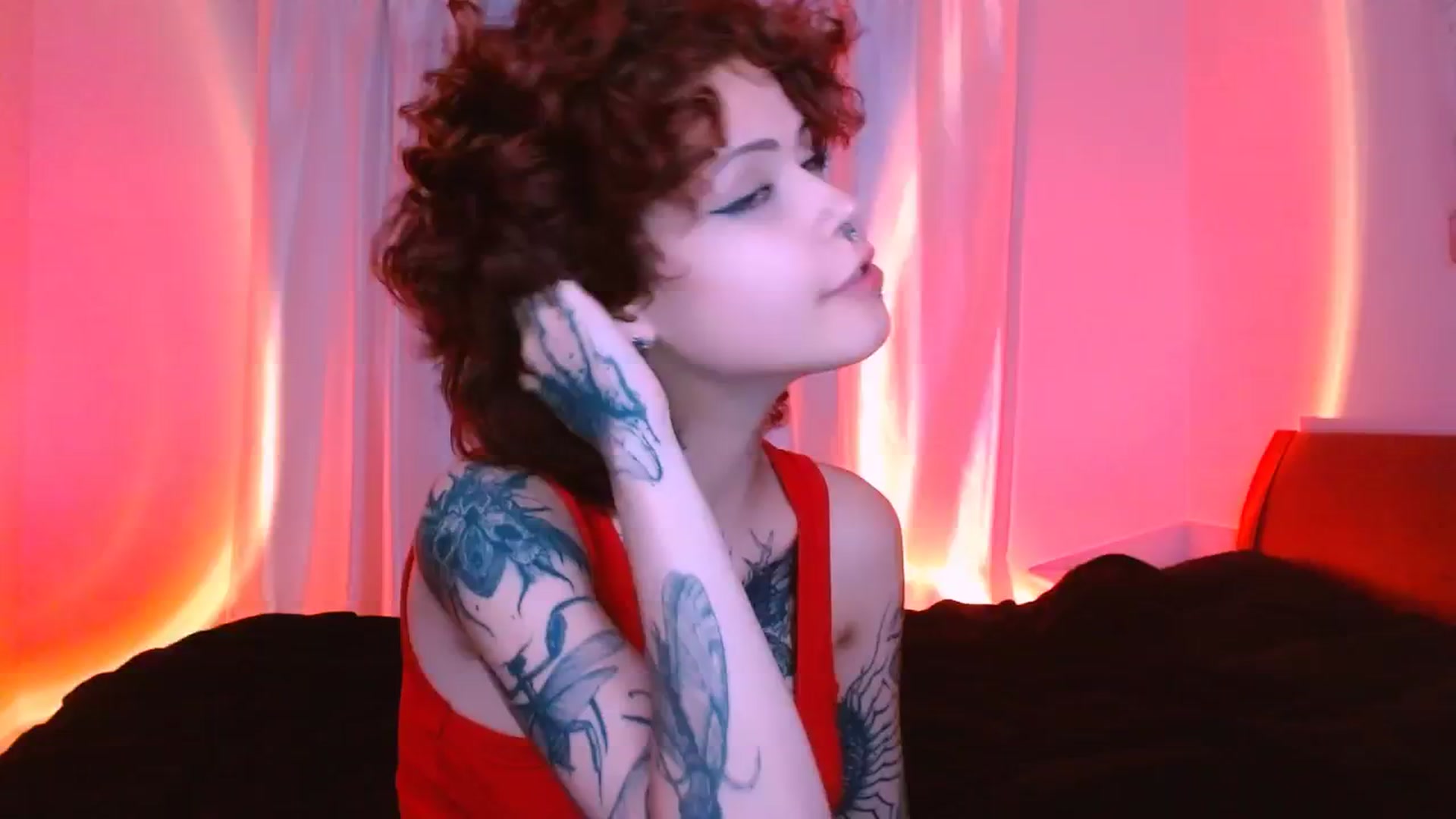 Gallery image thumbnail from CuddleFoxy's myfreecams stream on, 08/28/2024, 07:58 image 9 of 20