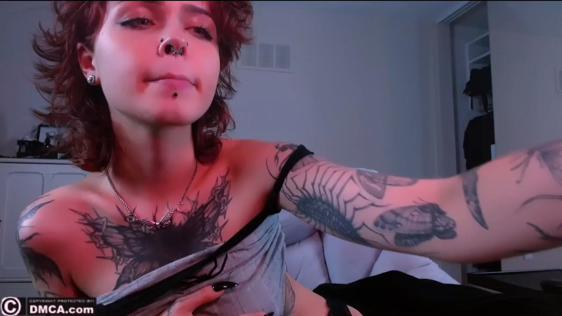 Gallery image thumbnail from CuddleFoxy's myfreecams stream on, 11/19/2024, 09:43 image 18 of 20