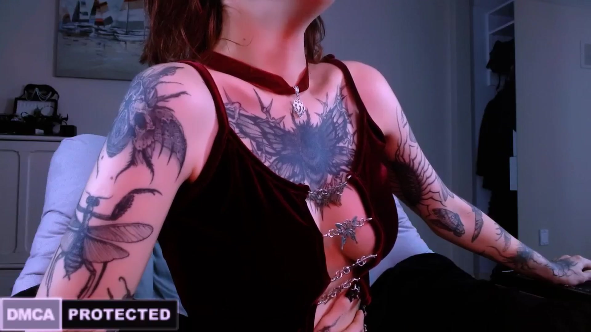 Gallery image thumbnail from CuddleFoxy's myfreecams stream on, 12/18/2024, 09:24 image 10 of 20