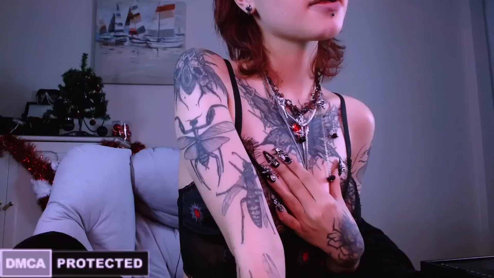 Gallery image thumbnail from CuddleFoxy's myfreecams stream on, 12/22/2024, 07:57 image 13 of 20