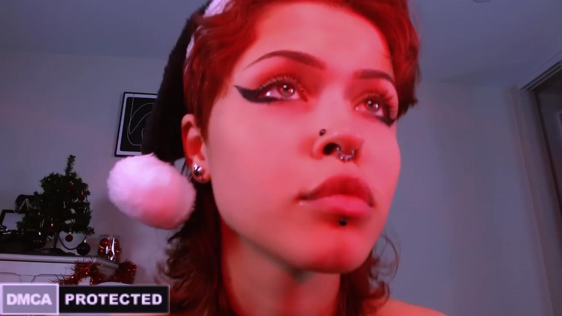 Gallery image thumbnail from CuddleFoxy's myfreecams stream on, 12/31/2024, 06:51 image 16 of 20