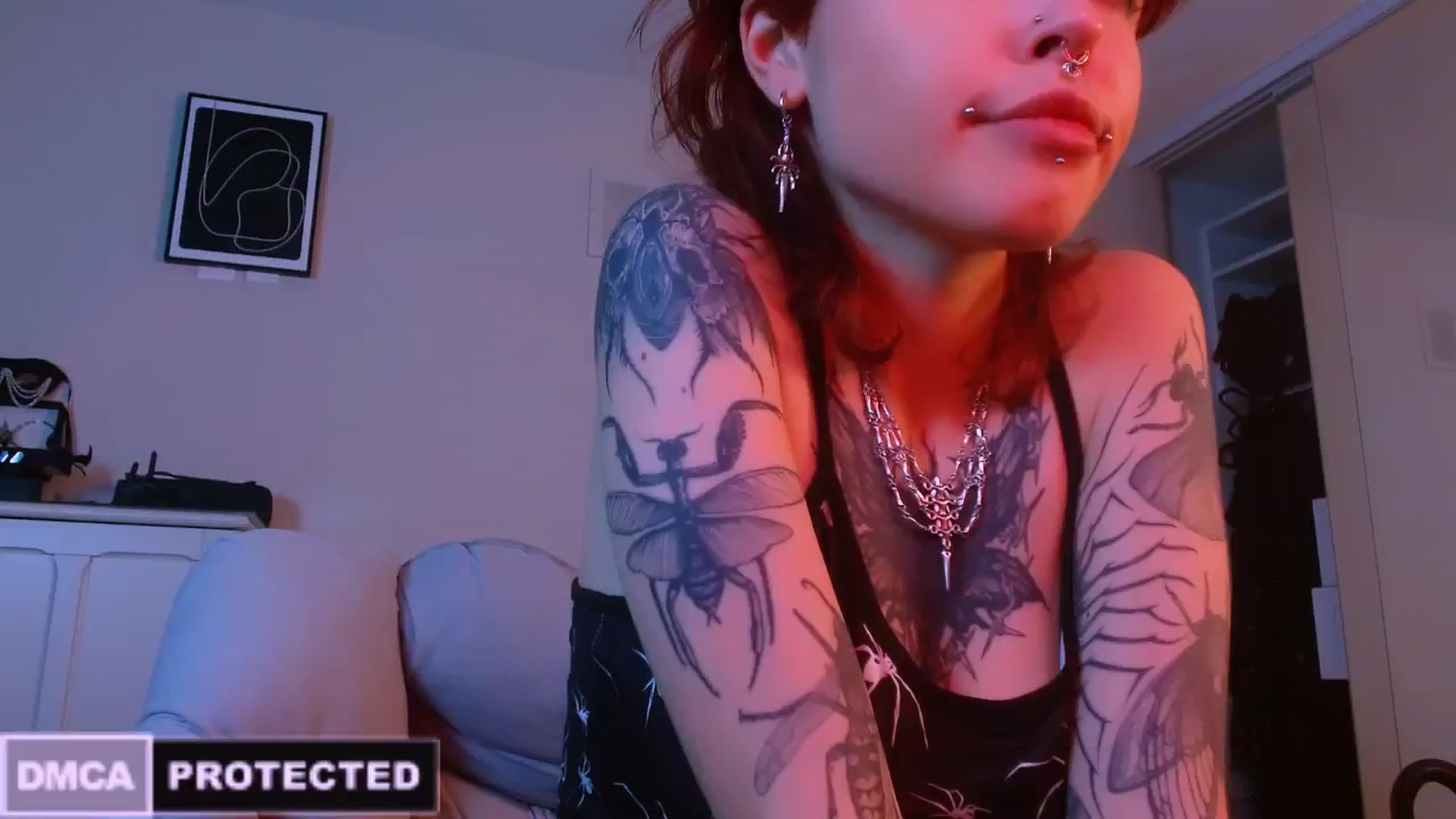 Gallery image thumbnail from CuddleFoxy's myfreecams stream on, 01/29/2025, 07:02 image 16 of 20