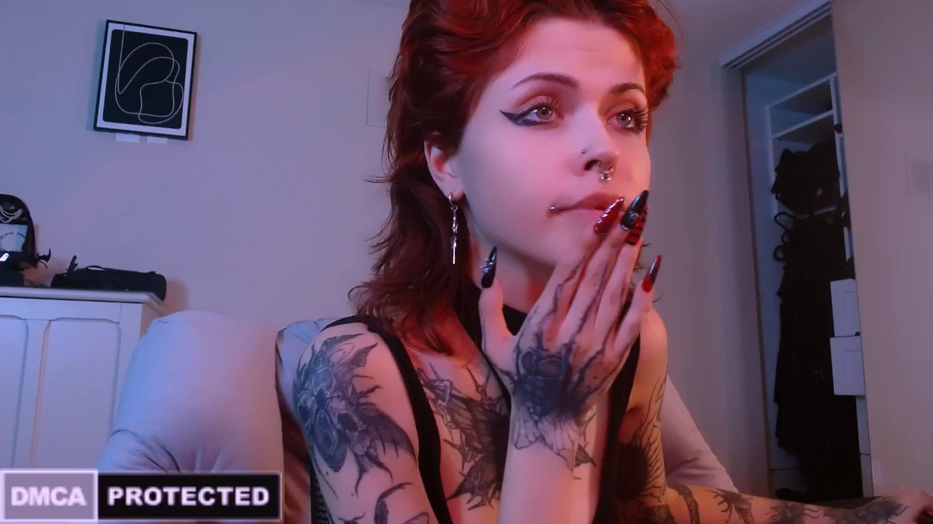 Gallery image thumbnail from CuddleFoxy's myfreecams stream on, 02/07/2025, 08:51 image 18 of 20