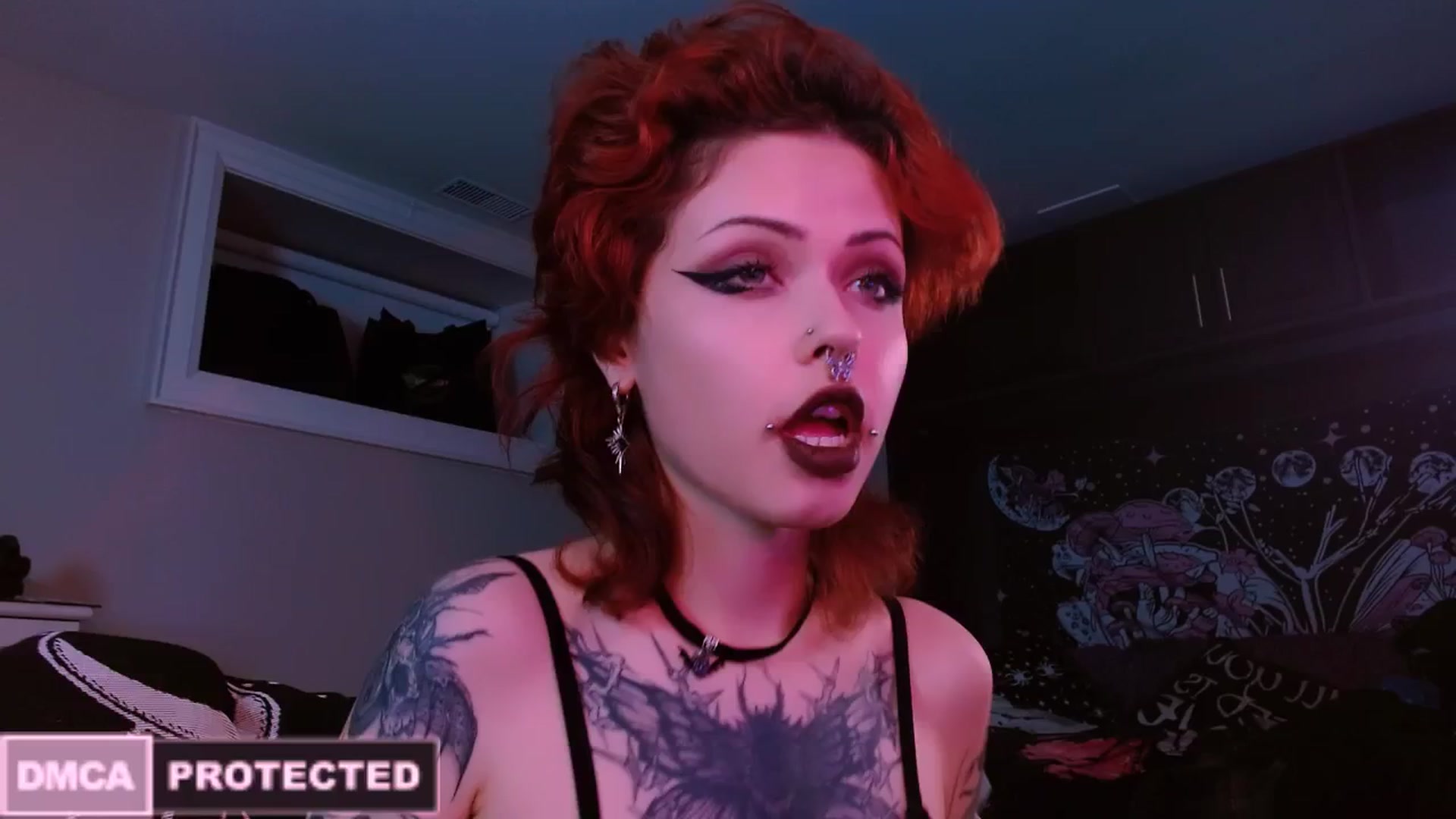 Gallery image thumbnail from CuddleFoxy's myfreecams stream on, 03/21/2025, 08:29 image 10 of 20