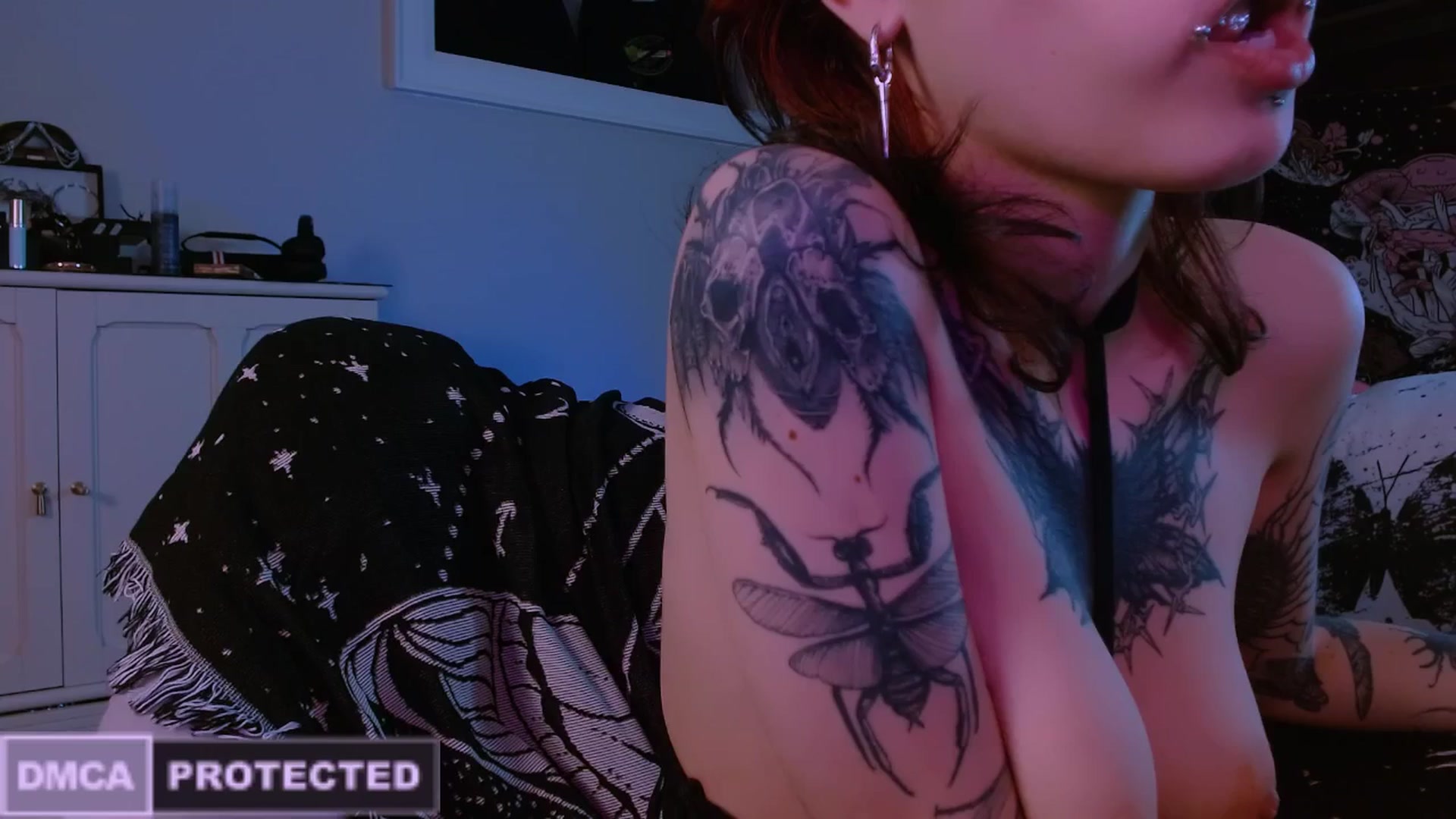 Gallery image thumbnail from CuddleFoxy's myfreecams stream on, 04/07/2025, 10:30 image 18 of 20