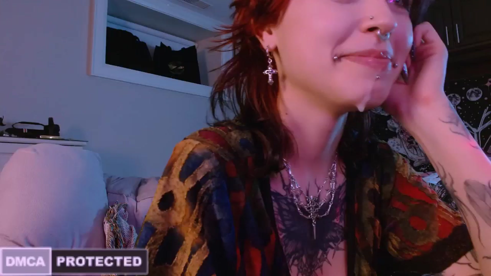 Gallery image thumbnail from CuddleFoxy's myfreecams stream on, 04/15/2025, 07:25 image 15 of 20