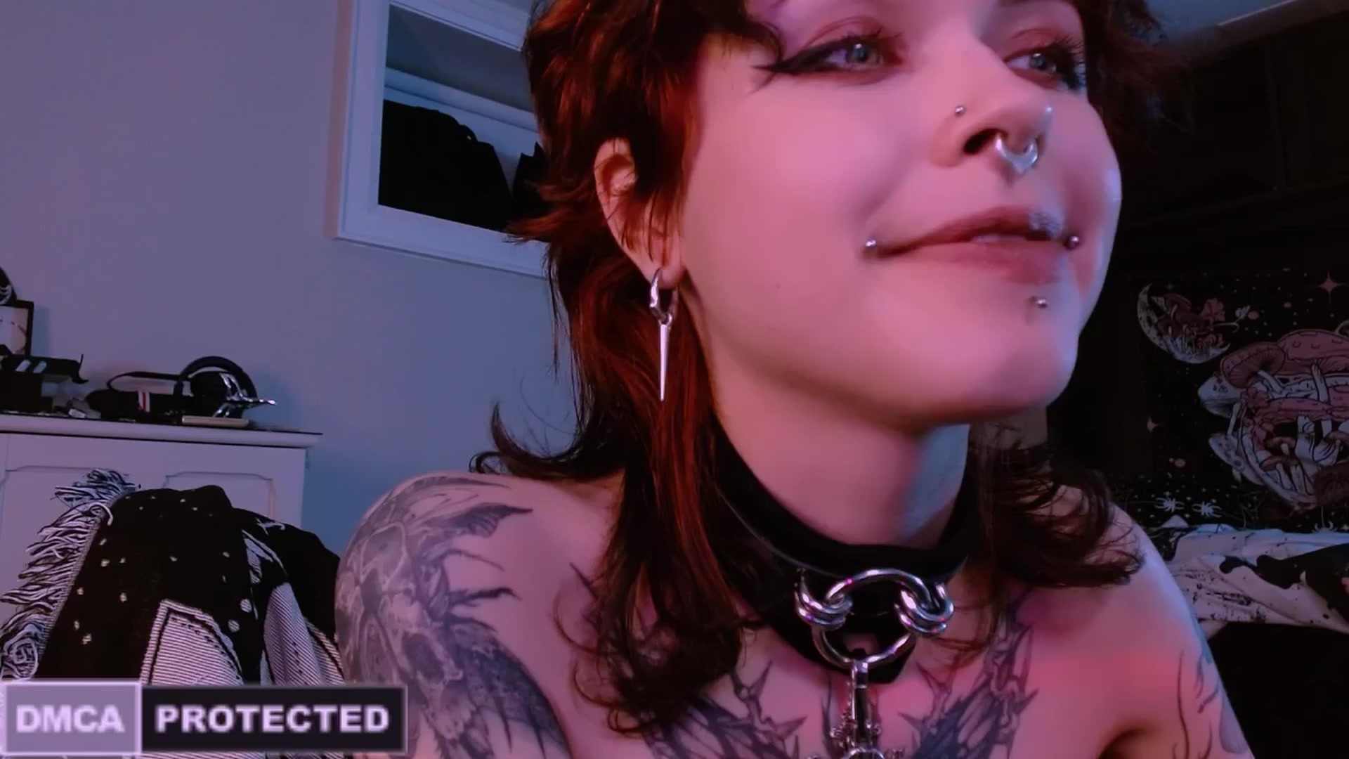 Gallery image thumbnail from CuddleFoxy's myfreecams stream on, 04/20/2025, 08:21 image 2 of 20