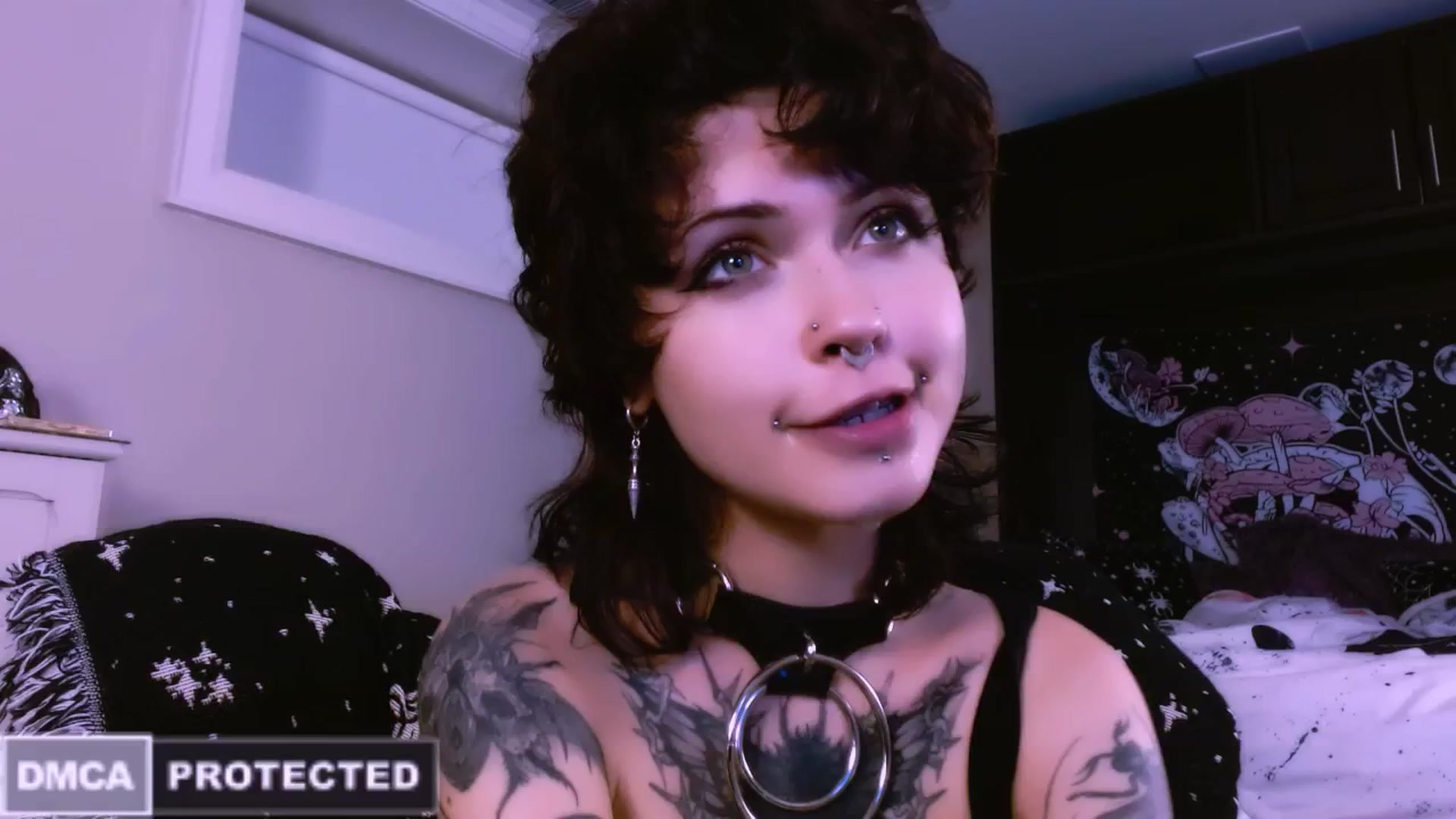 Gallery image thumbnail from CuddleFoxy's myfreecams stream on, 06/24/2025, 05:53 image 12 of 20
