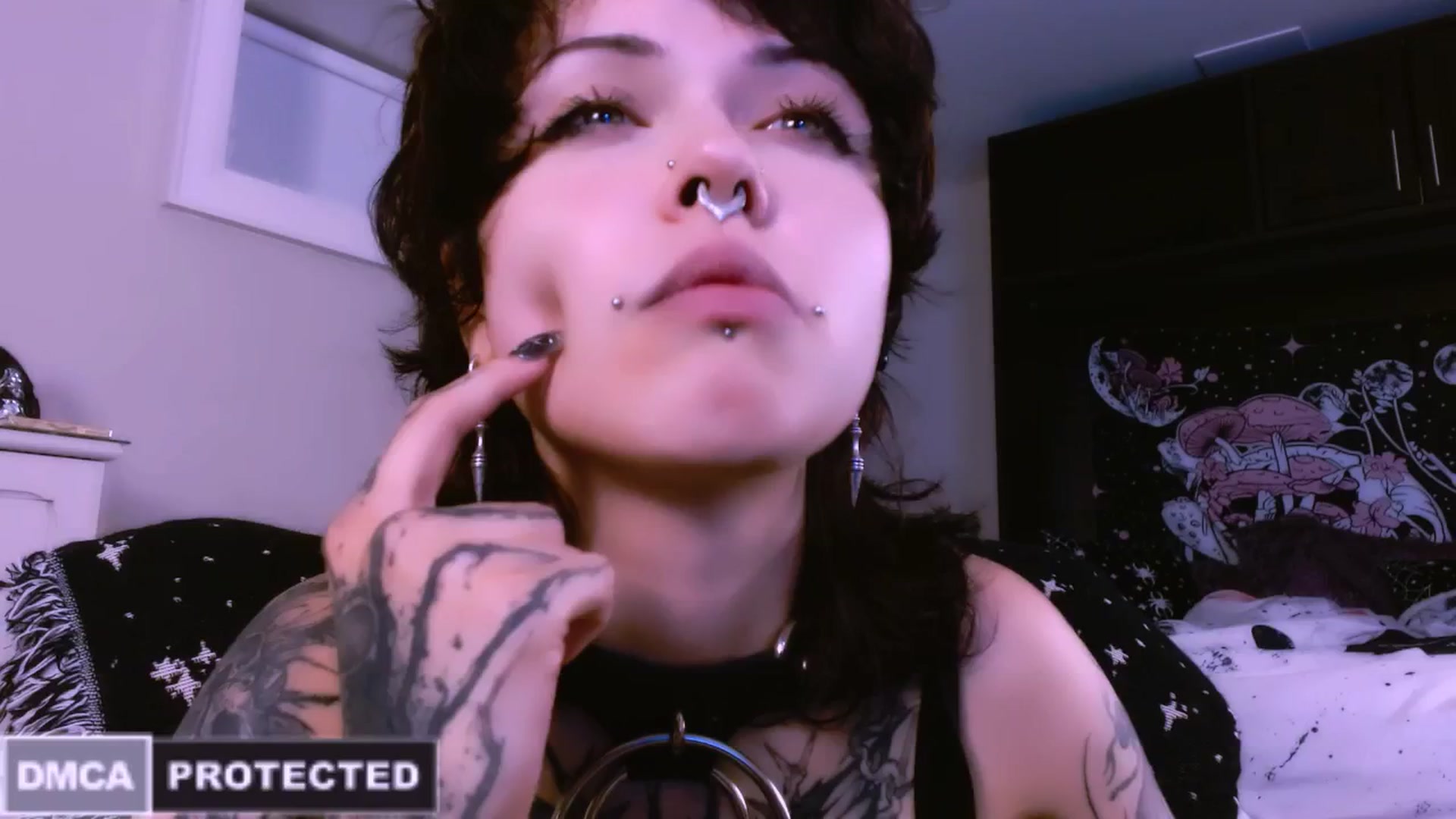 Gallery image thumbnail from CuddleFoxy's myfreecams stream on, 06/24/2025, 05:53 image 17 of 20