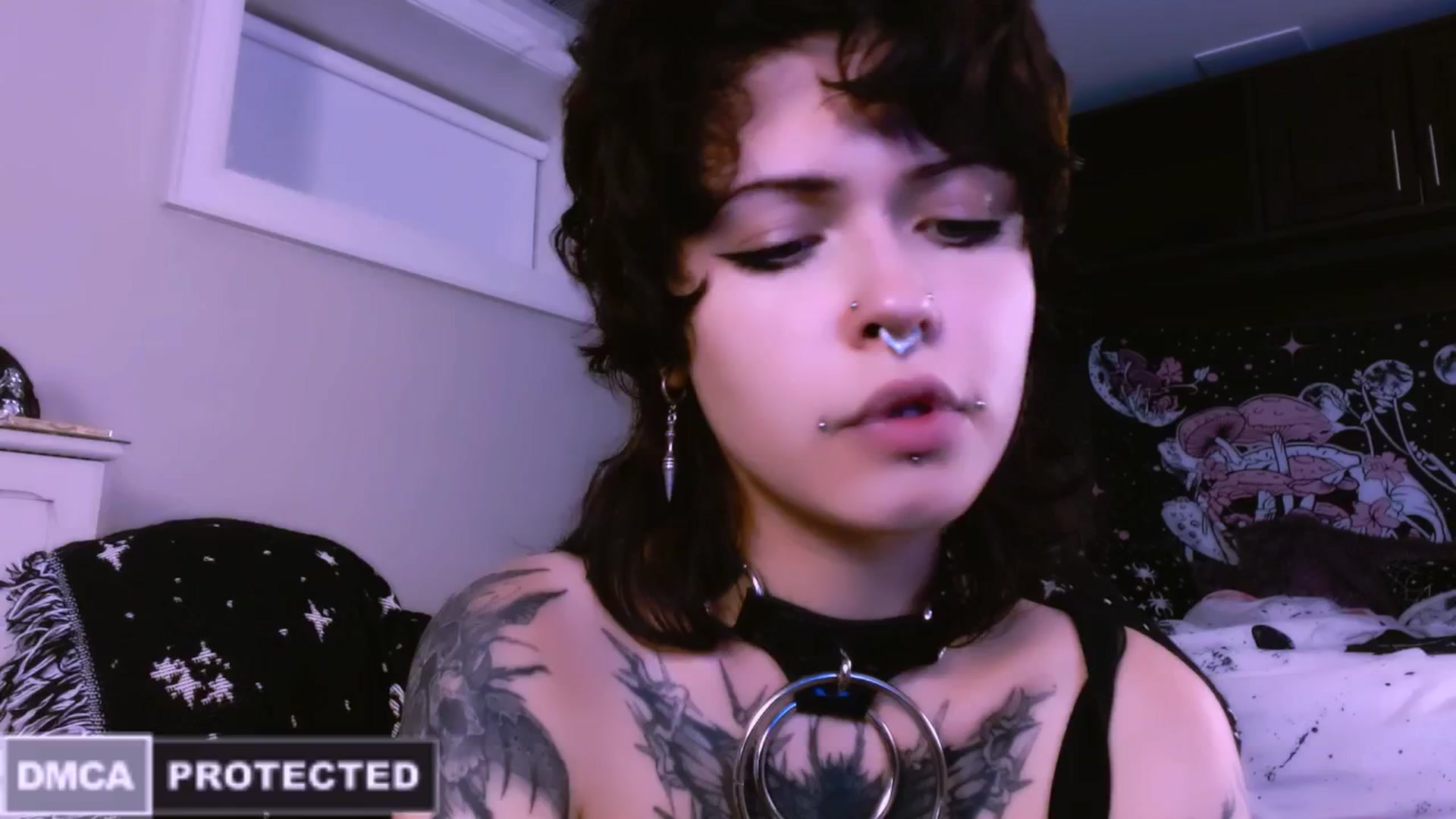 Gallery image thumbnail from CuddleFoxy's myfreecams stream on, 06/24/2025, 05:53 image 16 of 20