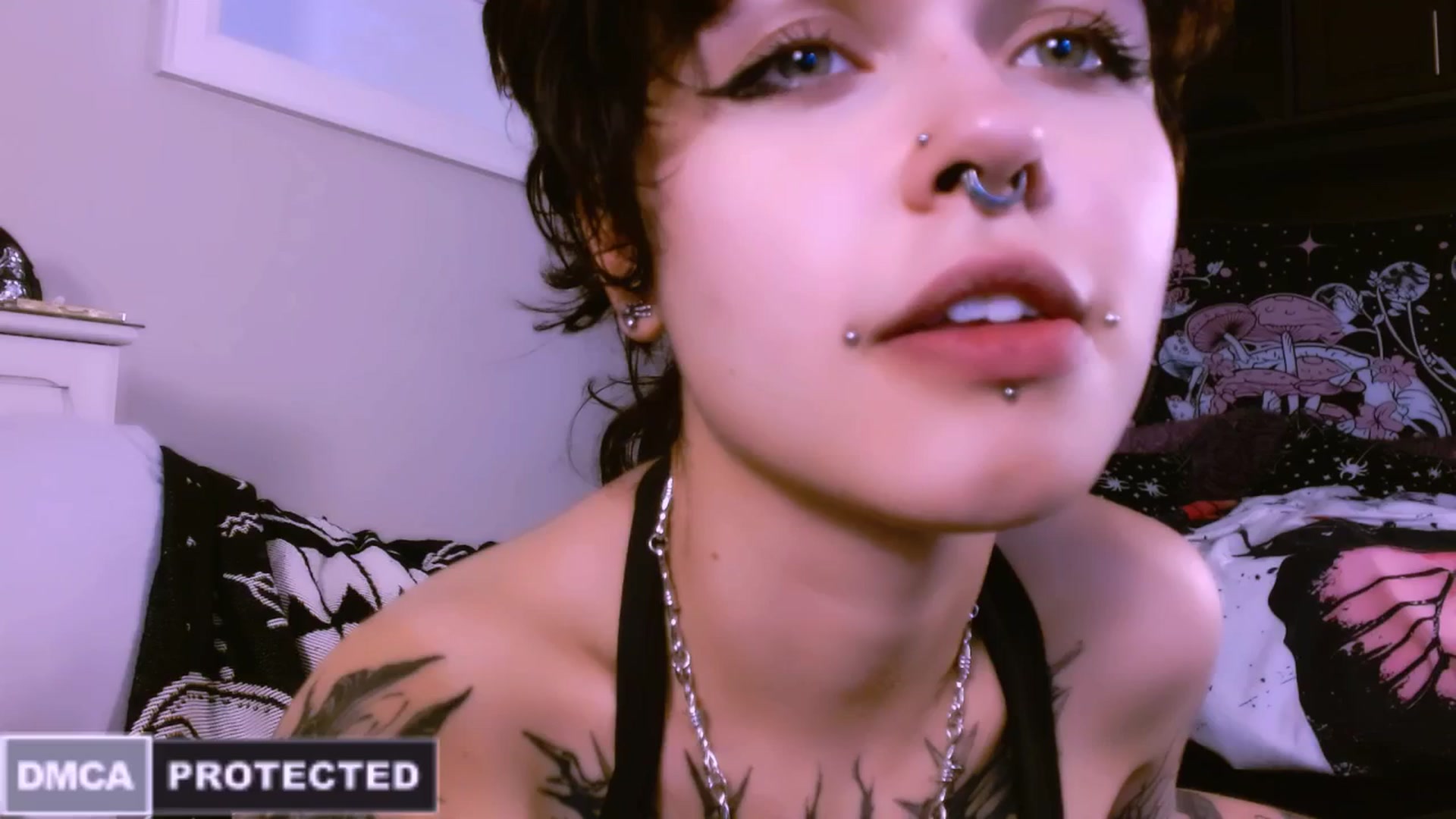 Gallery image thumbnail from CuddleFoxy's myfreecams stream on, 06/25/2025, 09:44 image 20 of 20